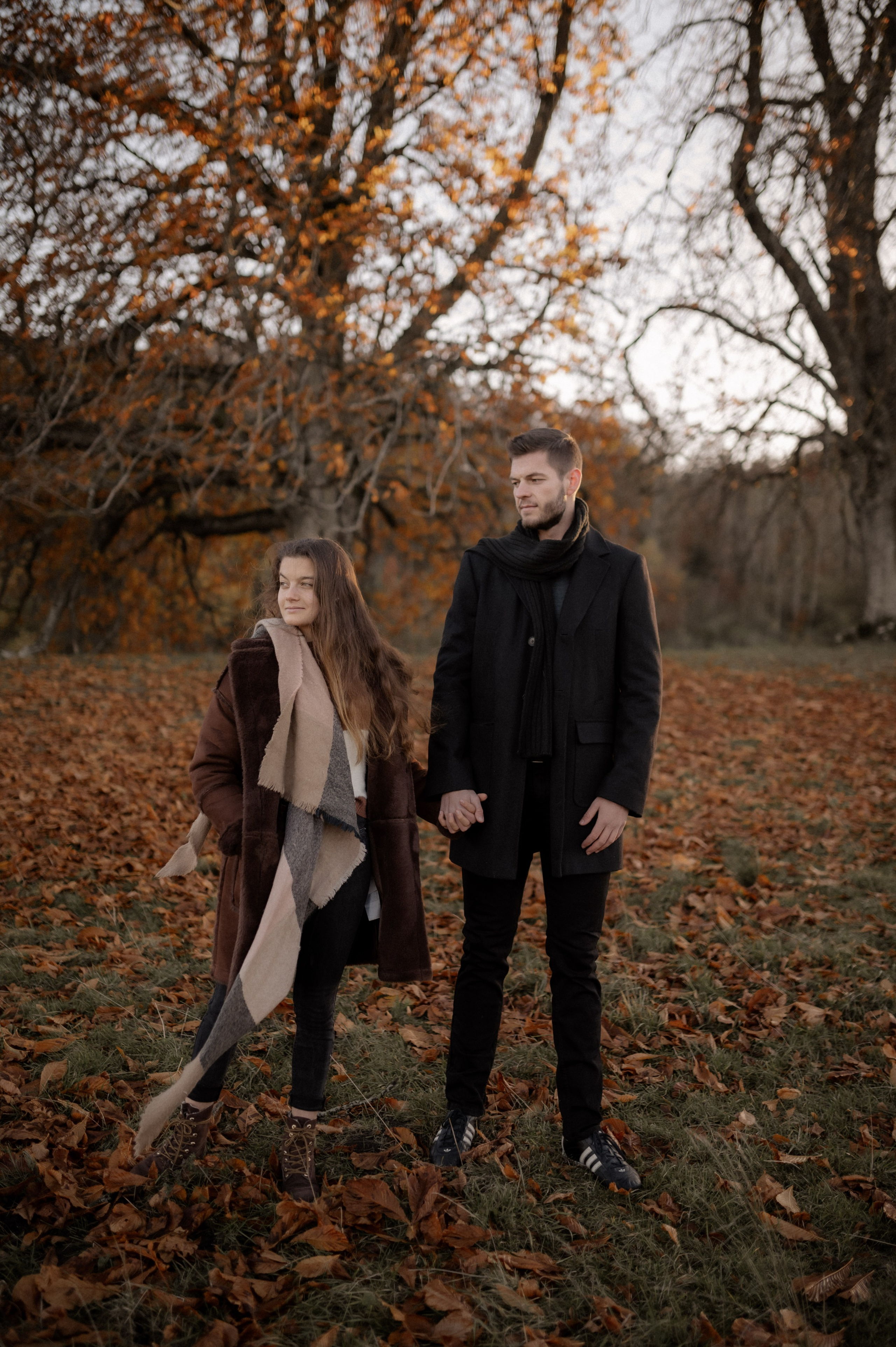 Wenn der Wind flüstert | Paarshooting am Gelben Berg. Фотограф в Нюрнберге Ирина Менерт из Ансбаха