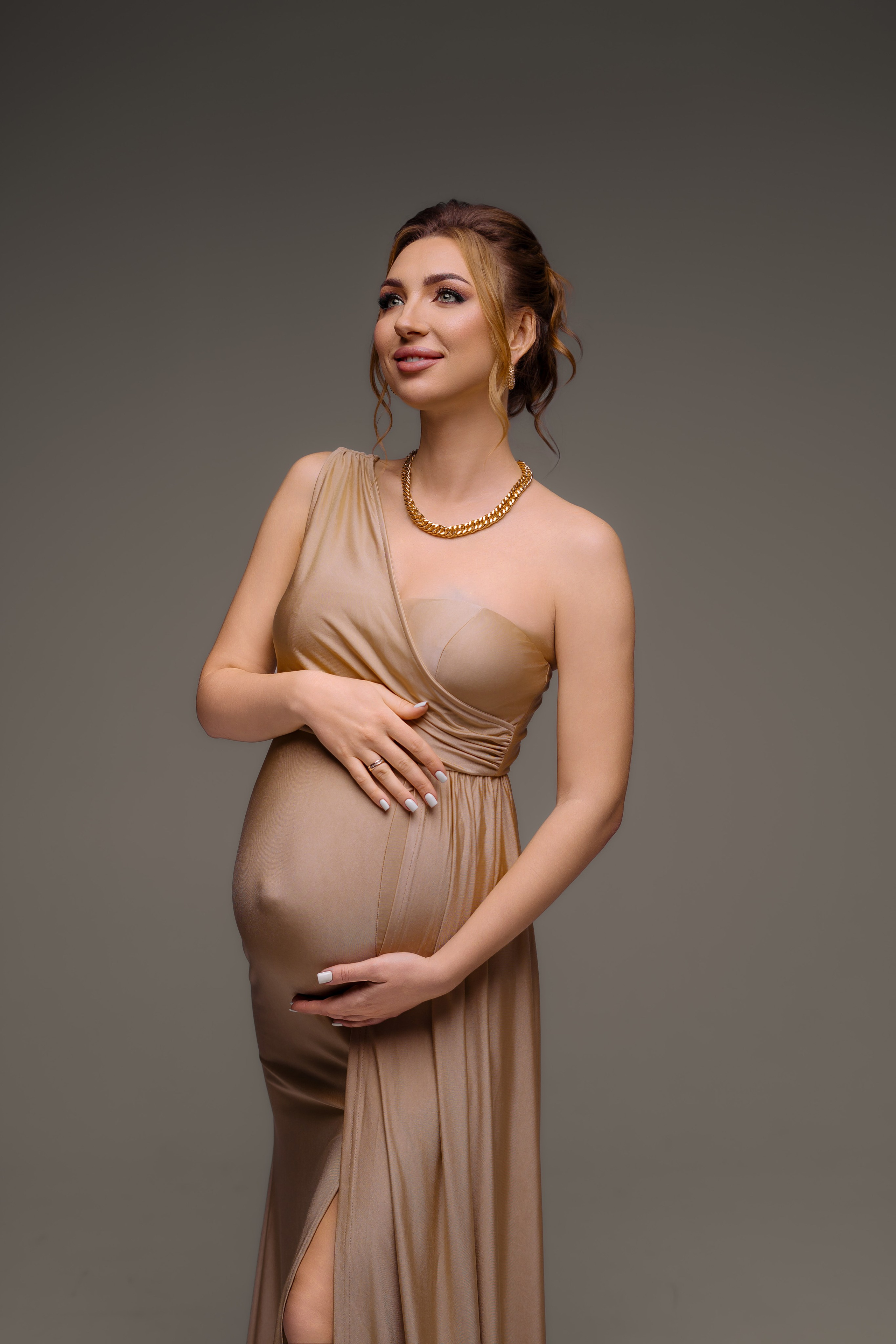 Maternitate. Diana Muntean Photography