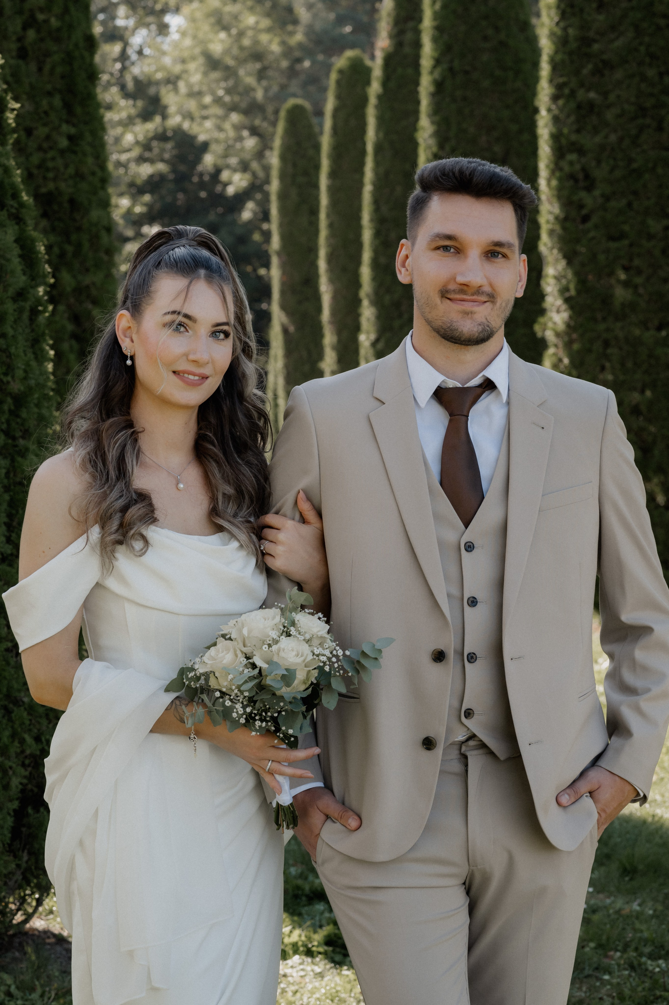 CIVIL WEDDING IN STADTSCHLOSS IN HERRIEDEN. Photographer in Nuremberg Irina Mehnert from Ansbach
