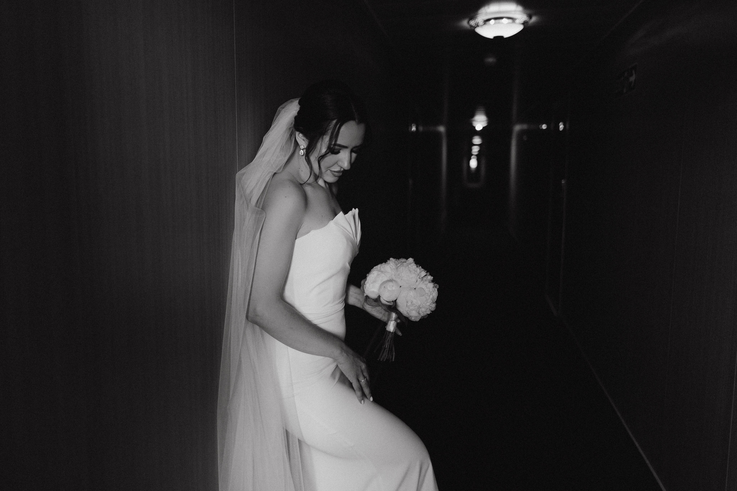 White Wedding. Wedding and Family Photograph