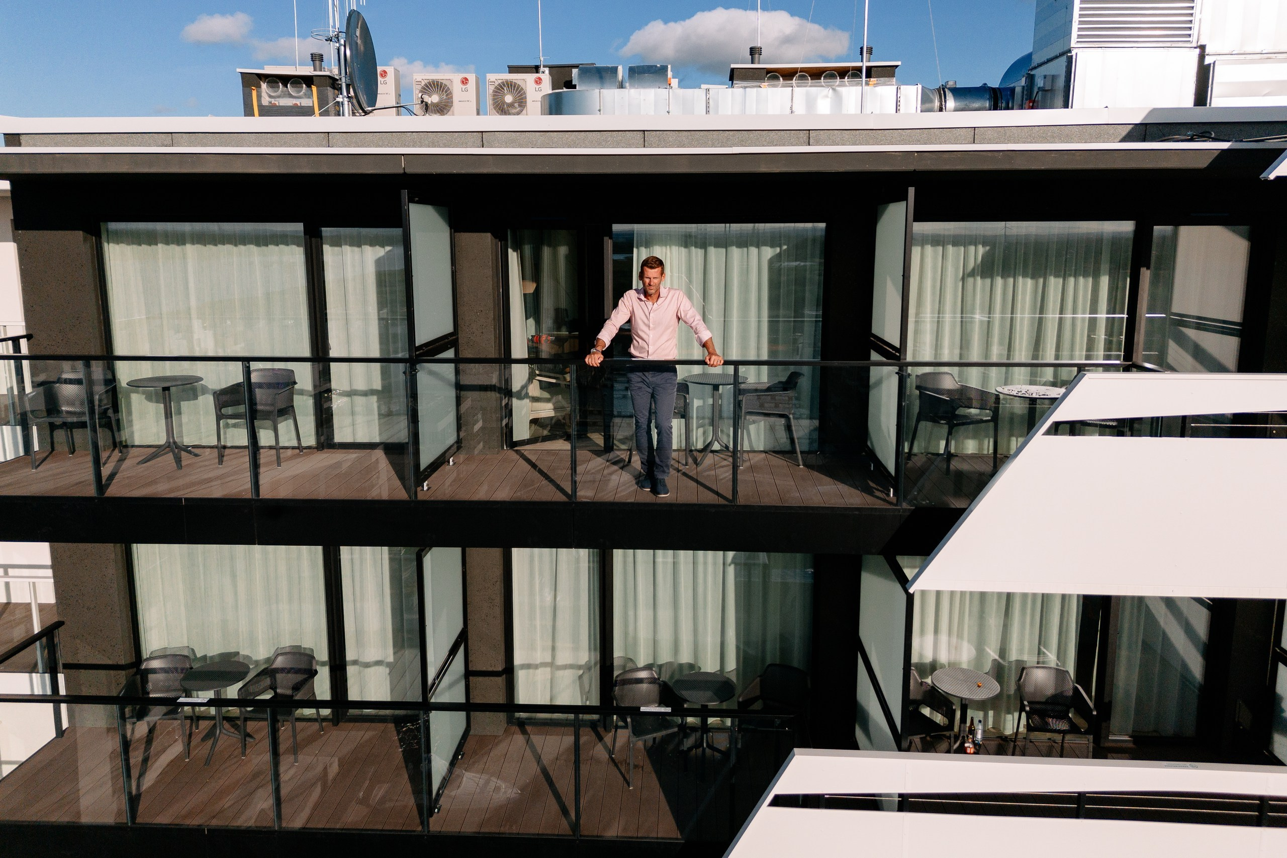 Dekpol Developer - Sesja Biznesowa dla Mateusza Kusznierewicza. Fotograf Ślubny Warszawa - Sesje Biznesowe Rodzinne Eventy