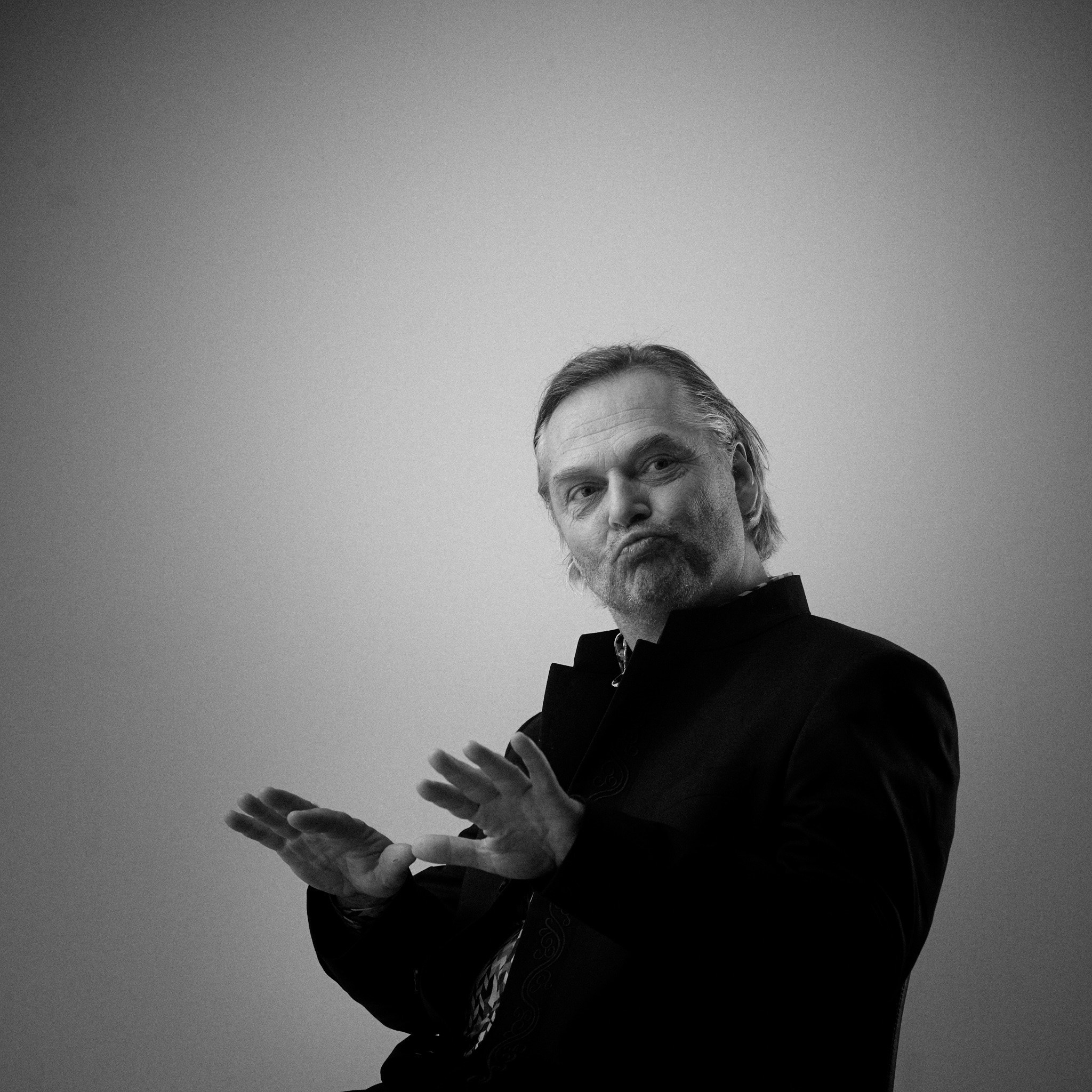 Commercial and studio photographer in Belgrade