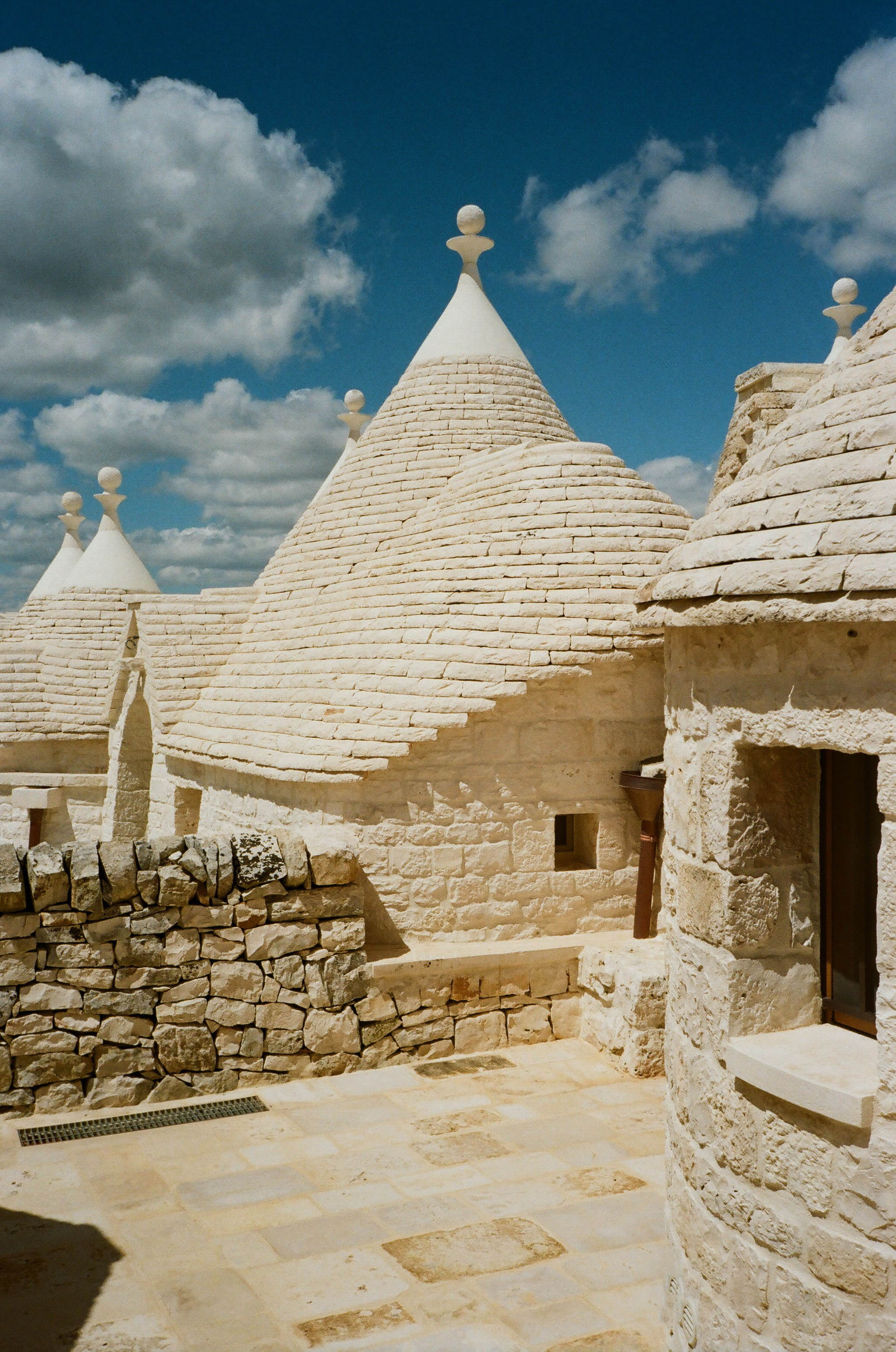 Stephanie & Christian film photos. Wedding photographer Italy