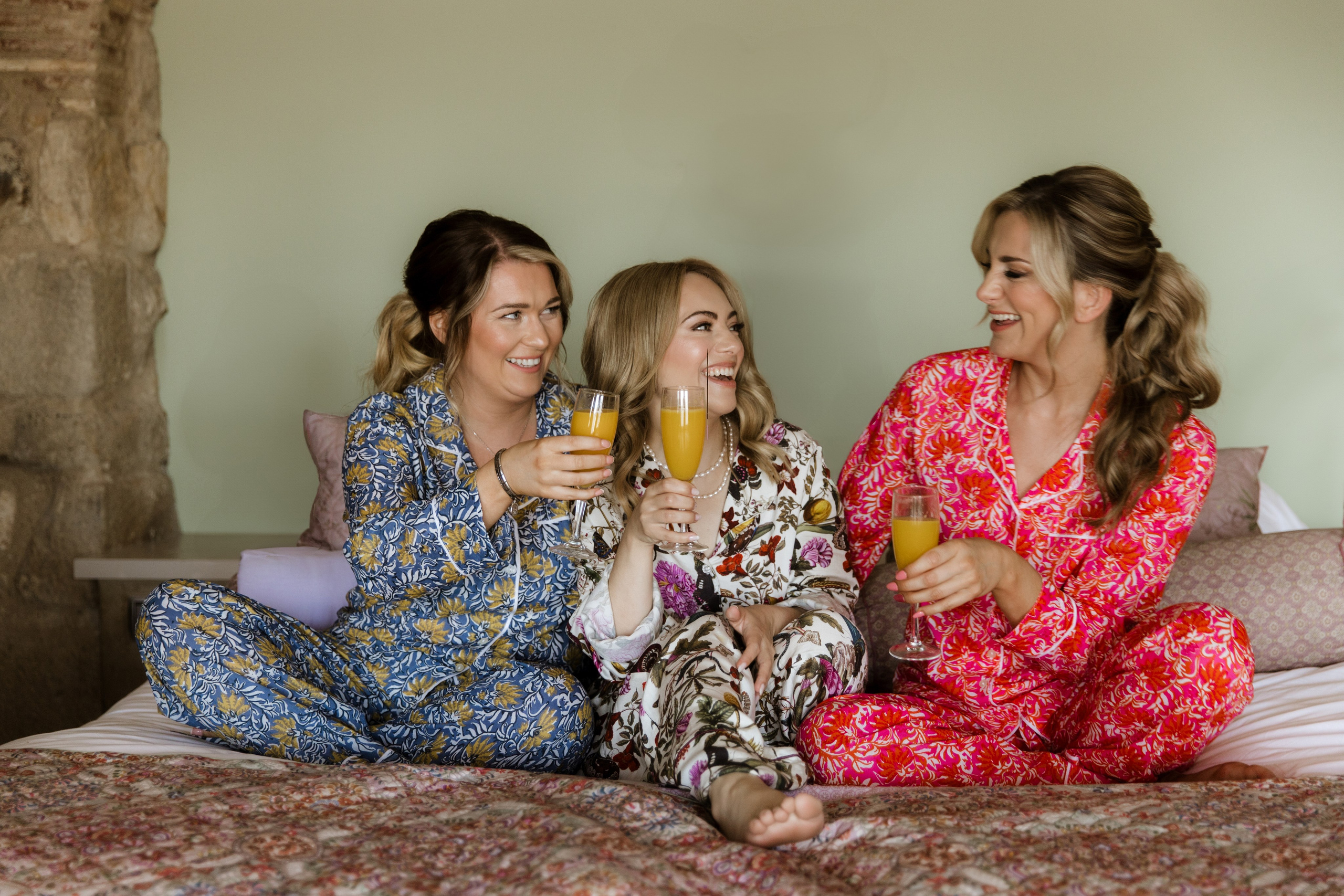 PJ & Yonna. Hotel Castell d’Emporda. Paola wedding photographer / videographer in Barcelona