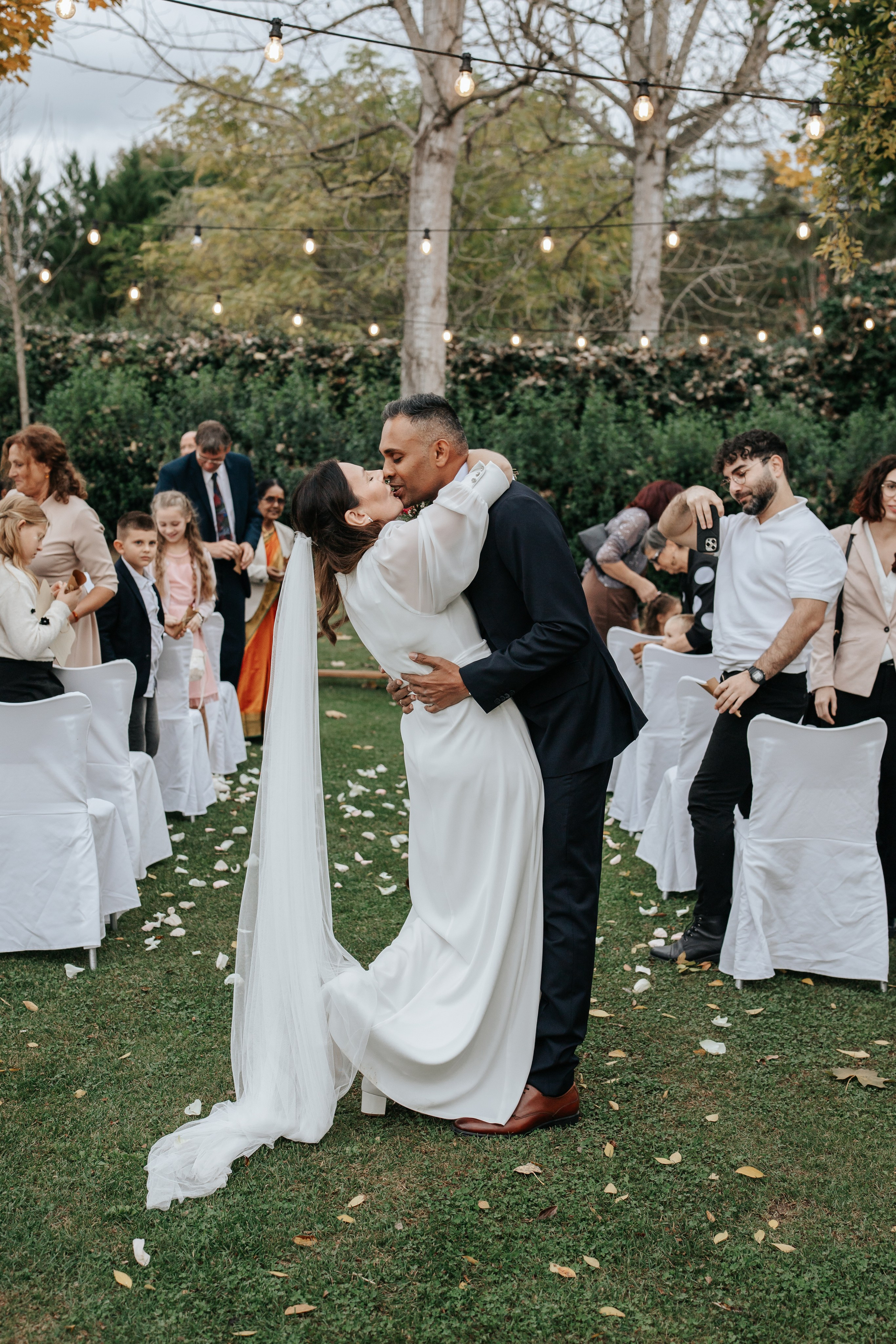 Aurelia+Anand, 02.11.2025, Olot. Fotógrafa de bodas en Cataluña