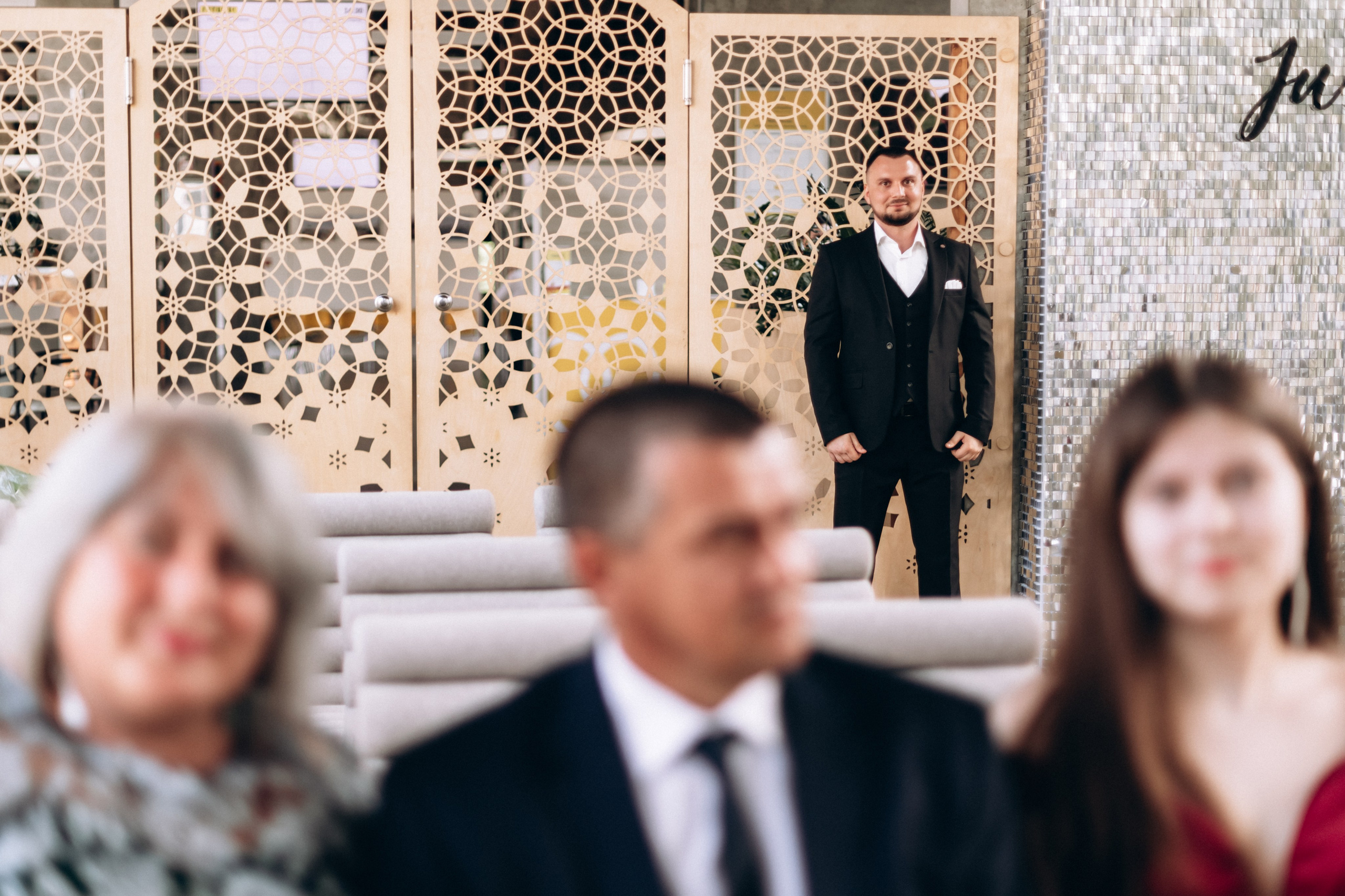 White Wedding. Wedding and Family Photograph