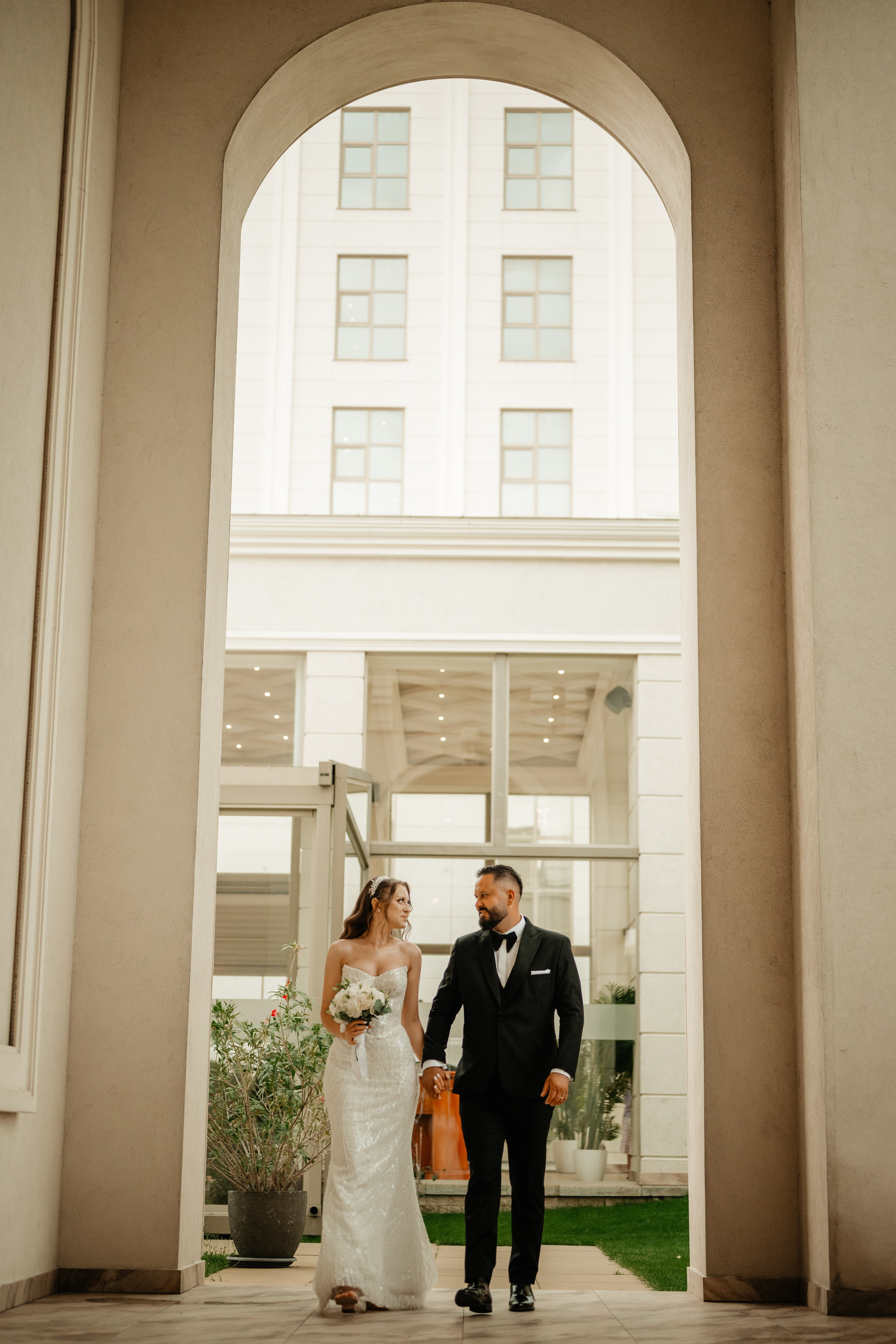🤎 A d r i a n & A n c a — Wedding Day Preview. Wedding & Family Photographer