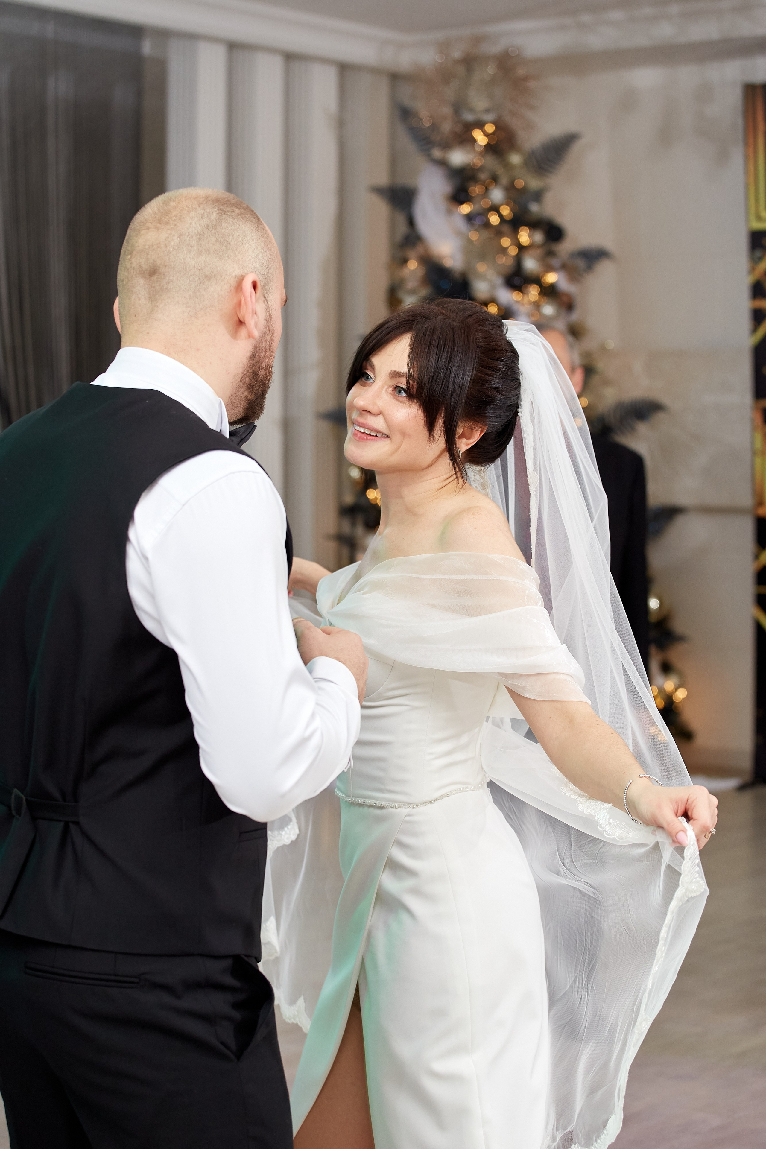 Богдан и Светлана. Дмитрий и Каролина Тофан