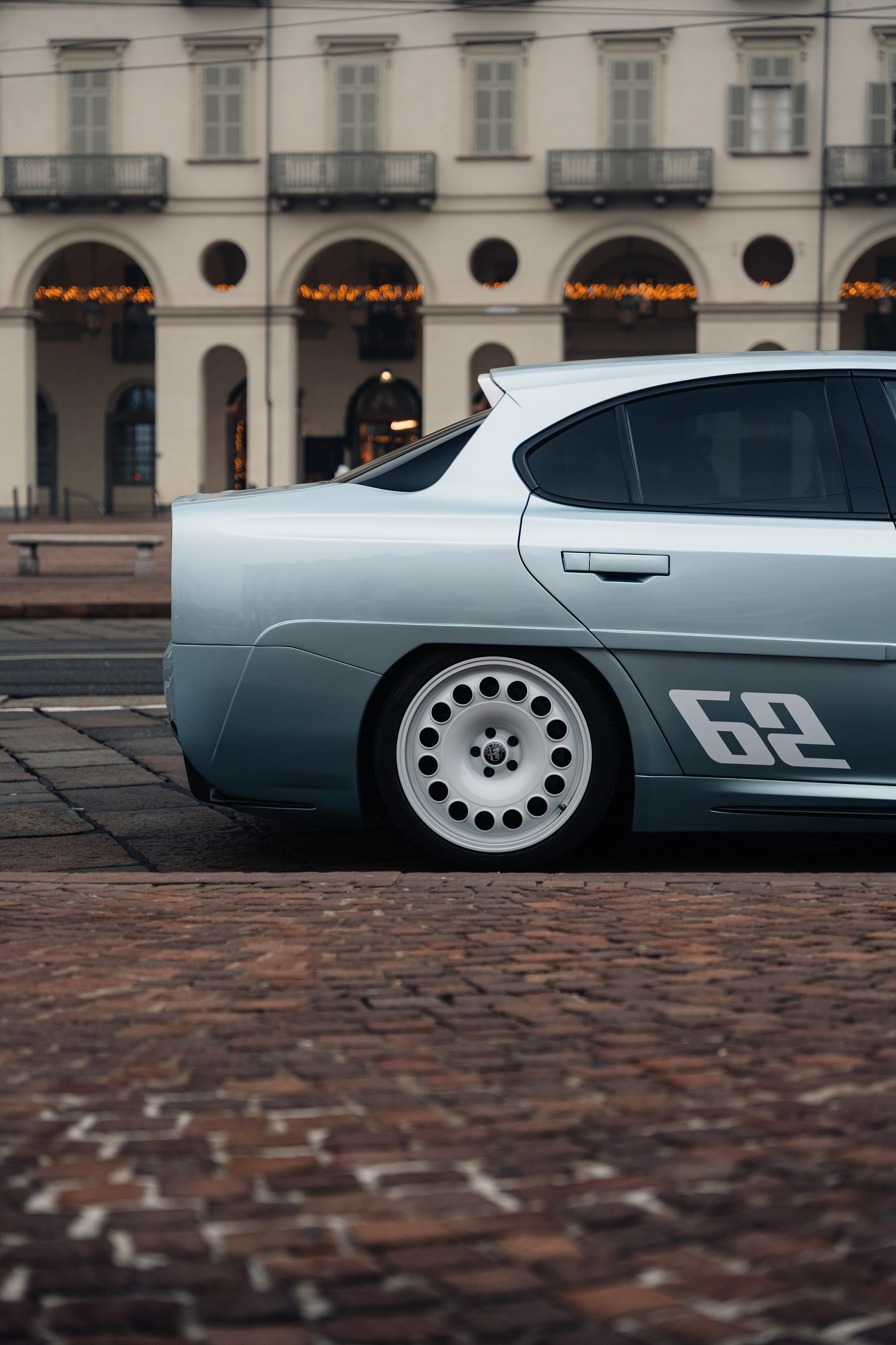 Afla Romeo Giulia ErreErre Fuoriserie. Photographe de voitures à Paris — Vitalii Motruk