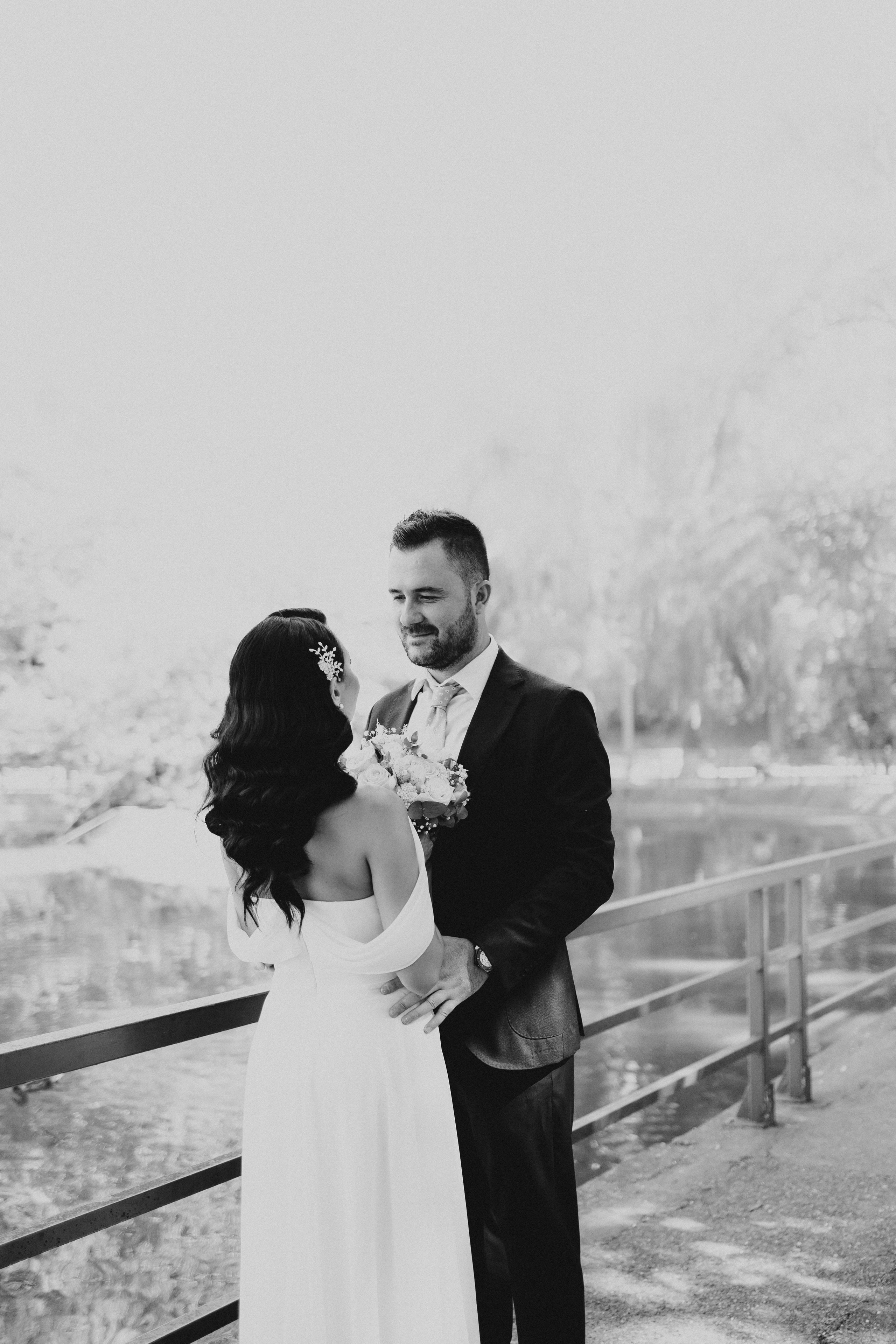 B&I. George Laslău Fotograf