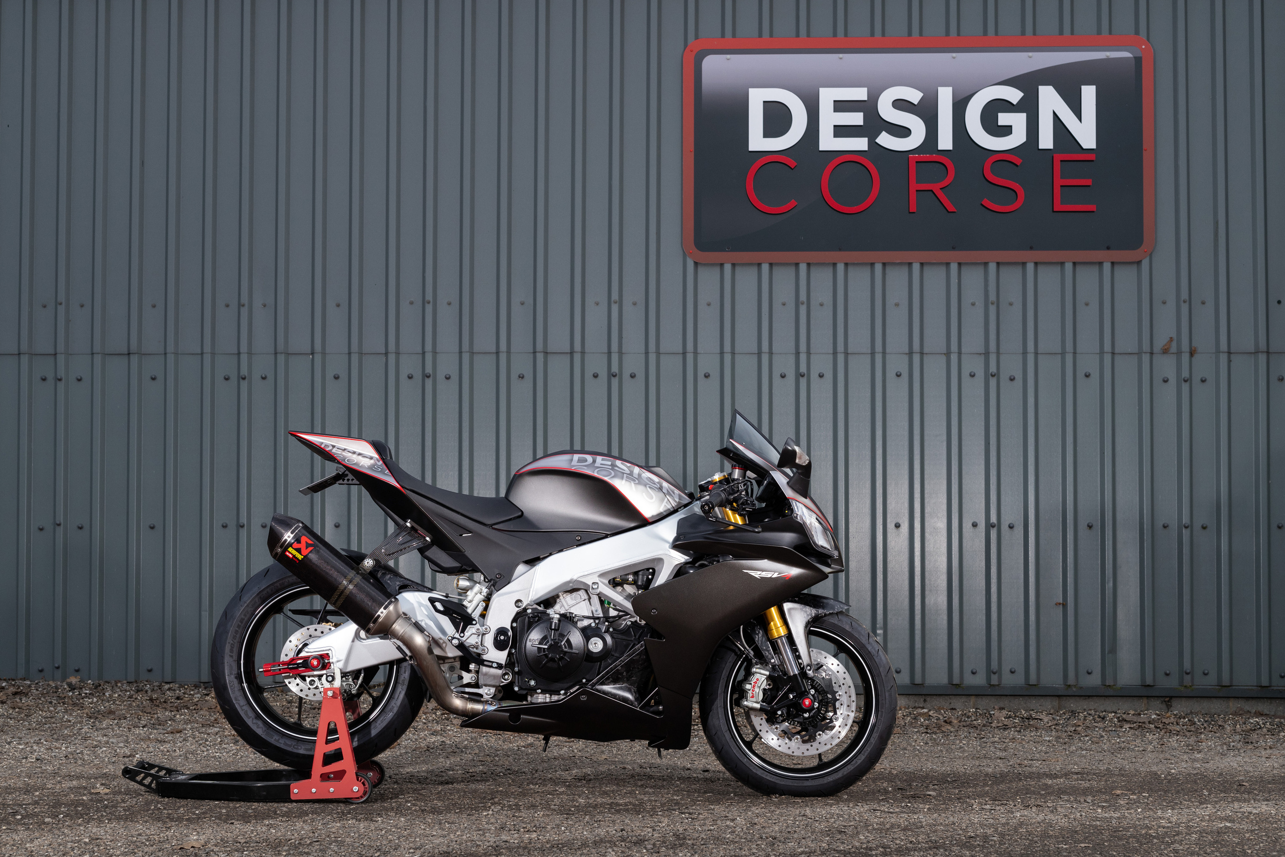 Studio. Automotive photographer based in London