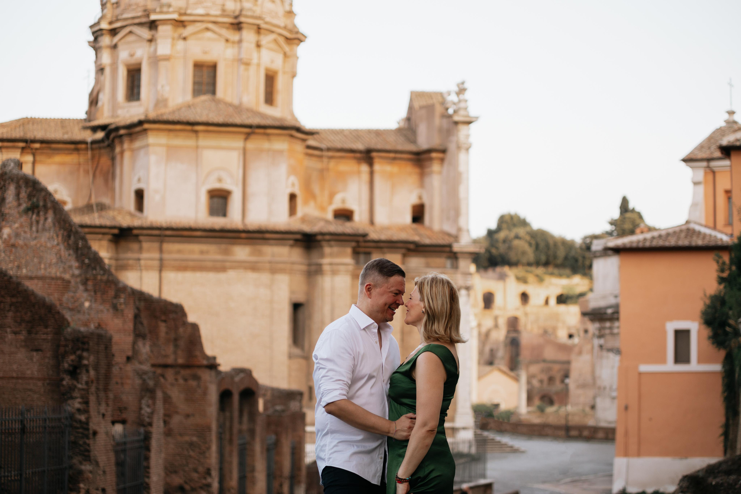 Eleni & Juha. Romantic Photoshoot. Photographer in Rome