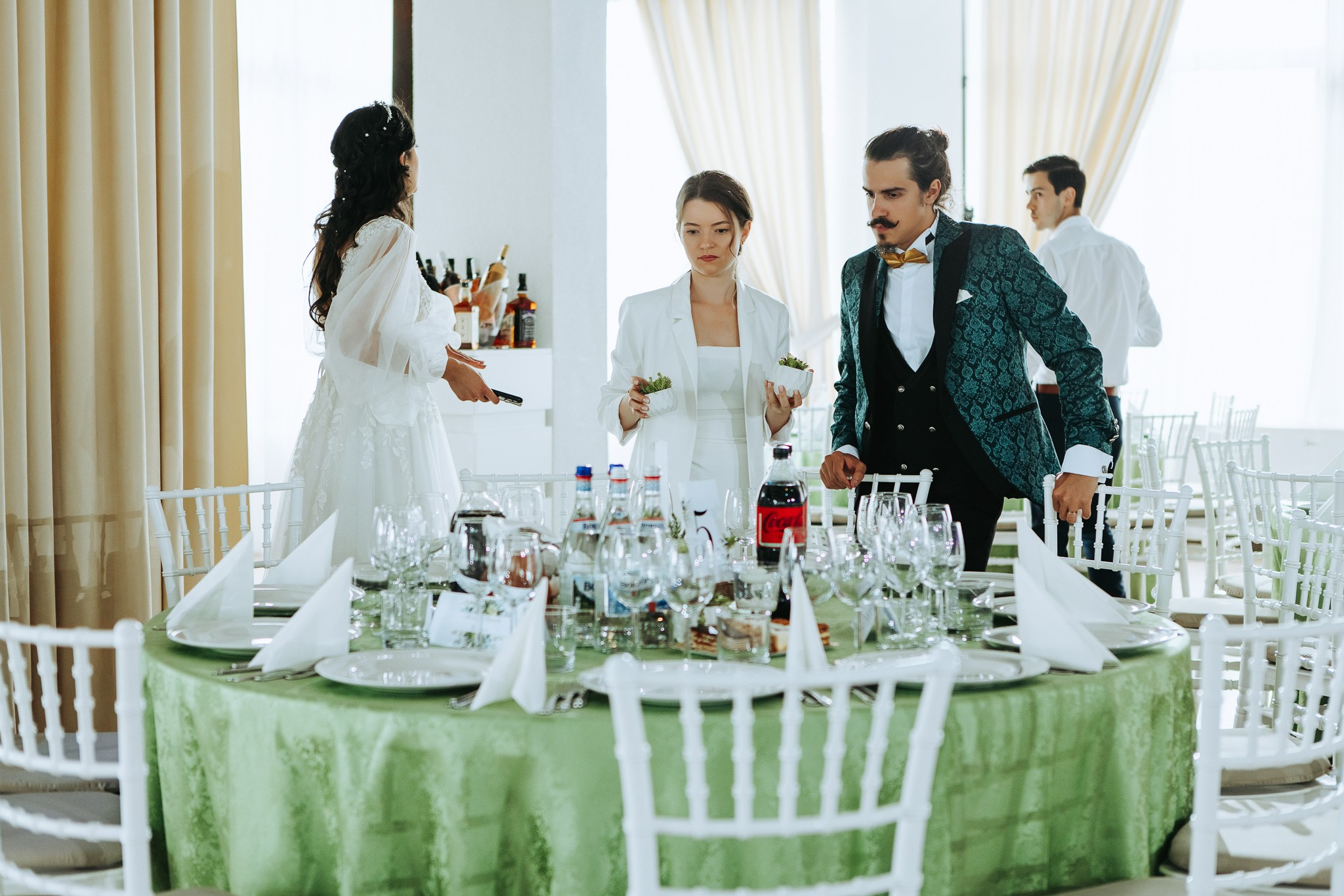 Radu si Diana. Wedding photographer and videographer