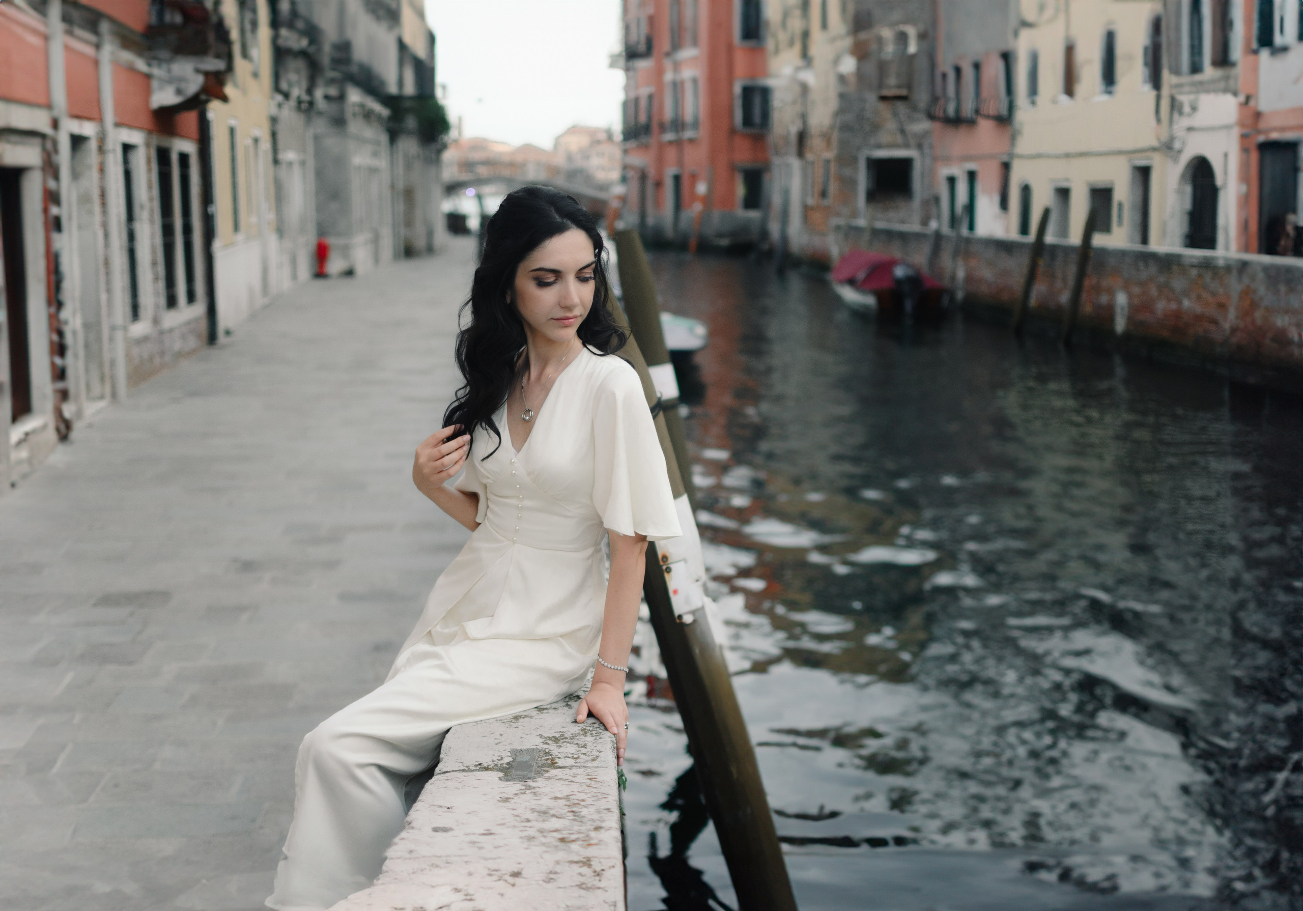 Dorsoduro District. Photographer in Venice, Italy. Yana Zotova