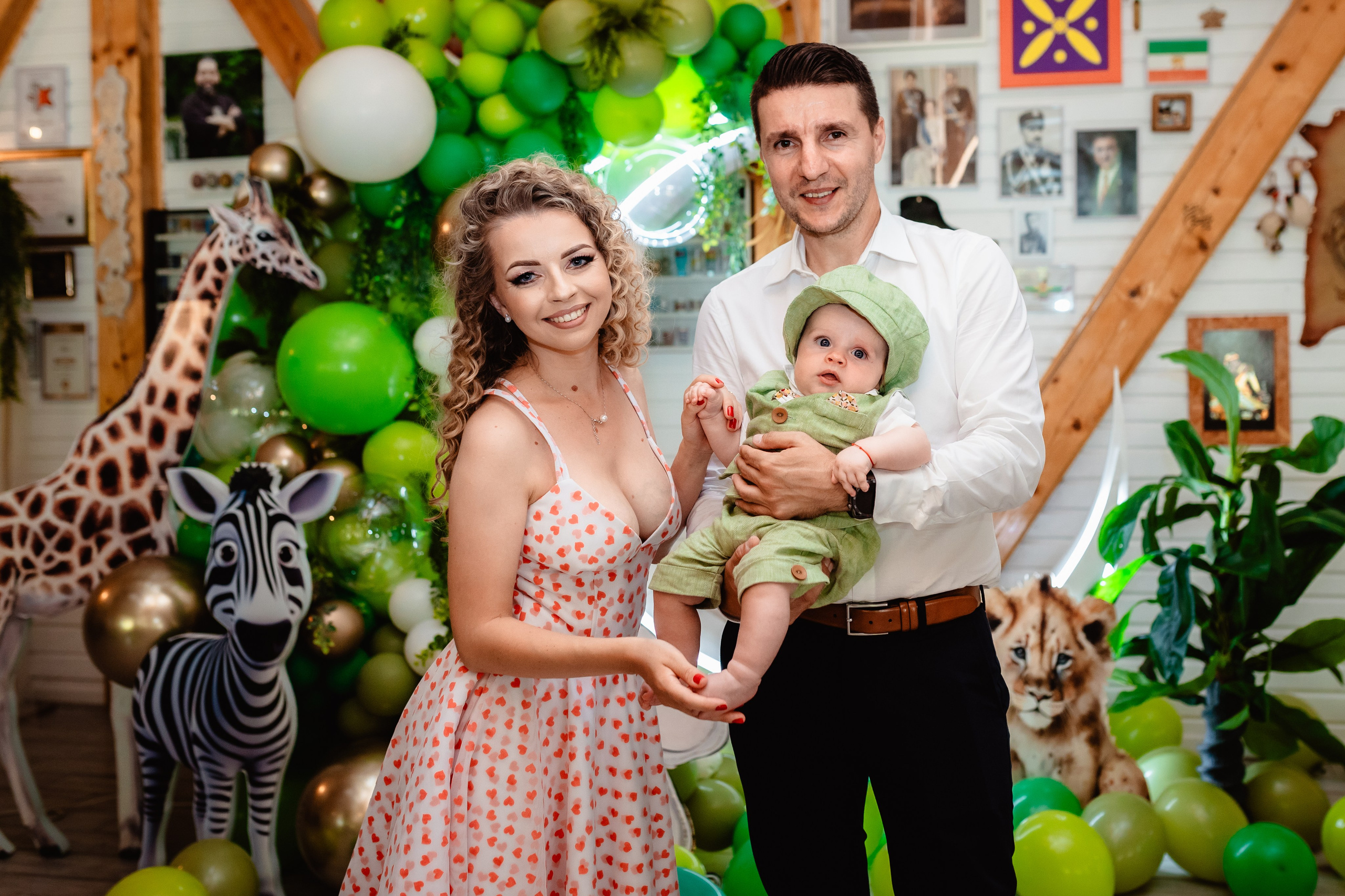 Bebelus la petrecerea de botez. Stefan Teodorescu — Fotograf de Nunta