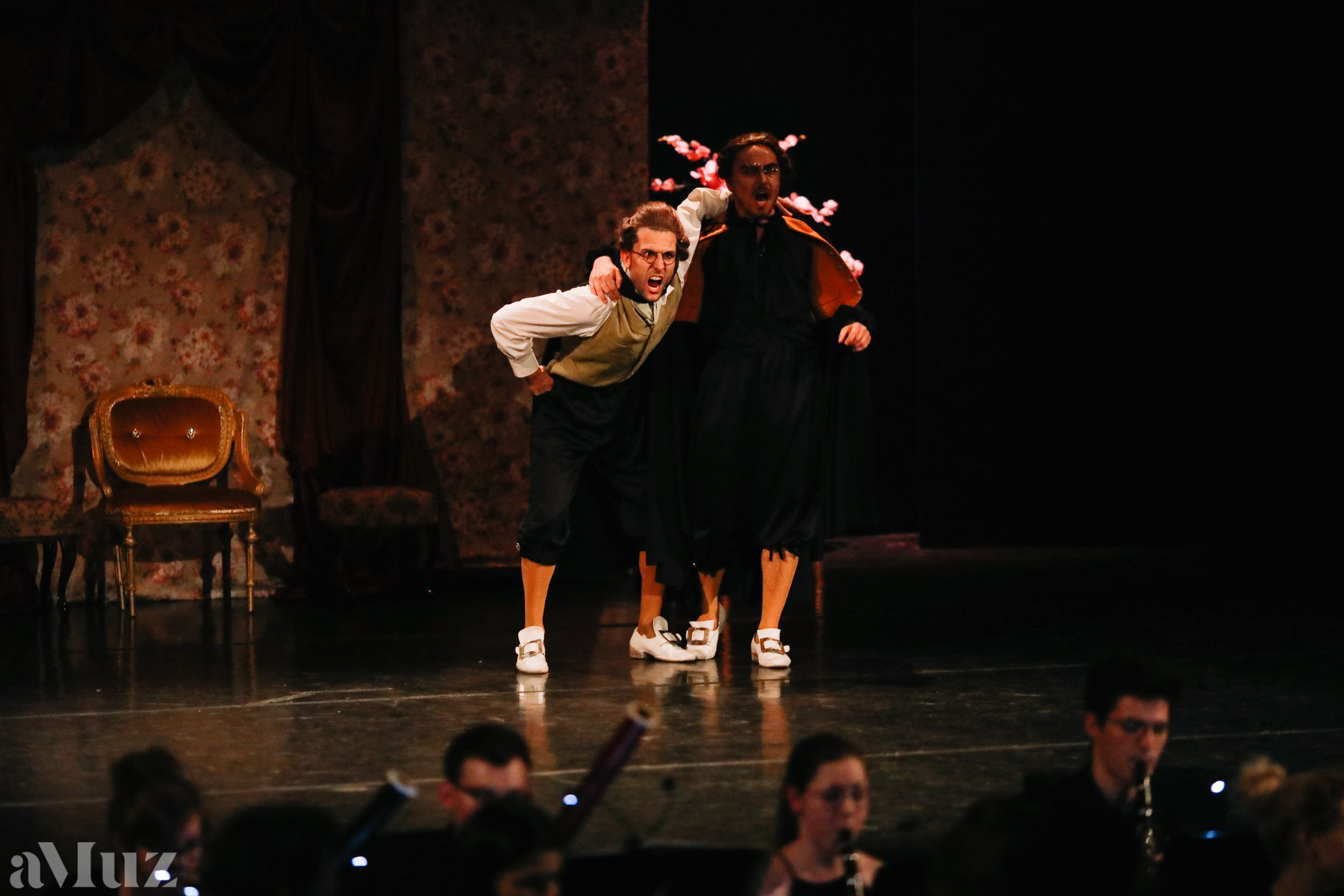 Opera Łąkowa. Fotograf Ślubny Warszawa - Sesje Biznesowe Rodzinne Eventy