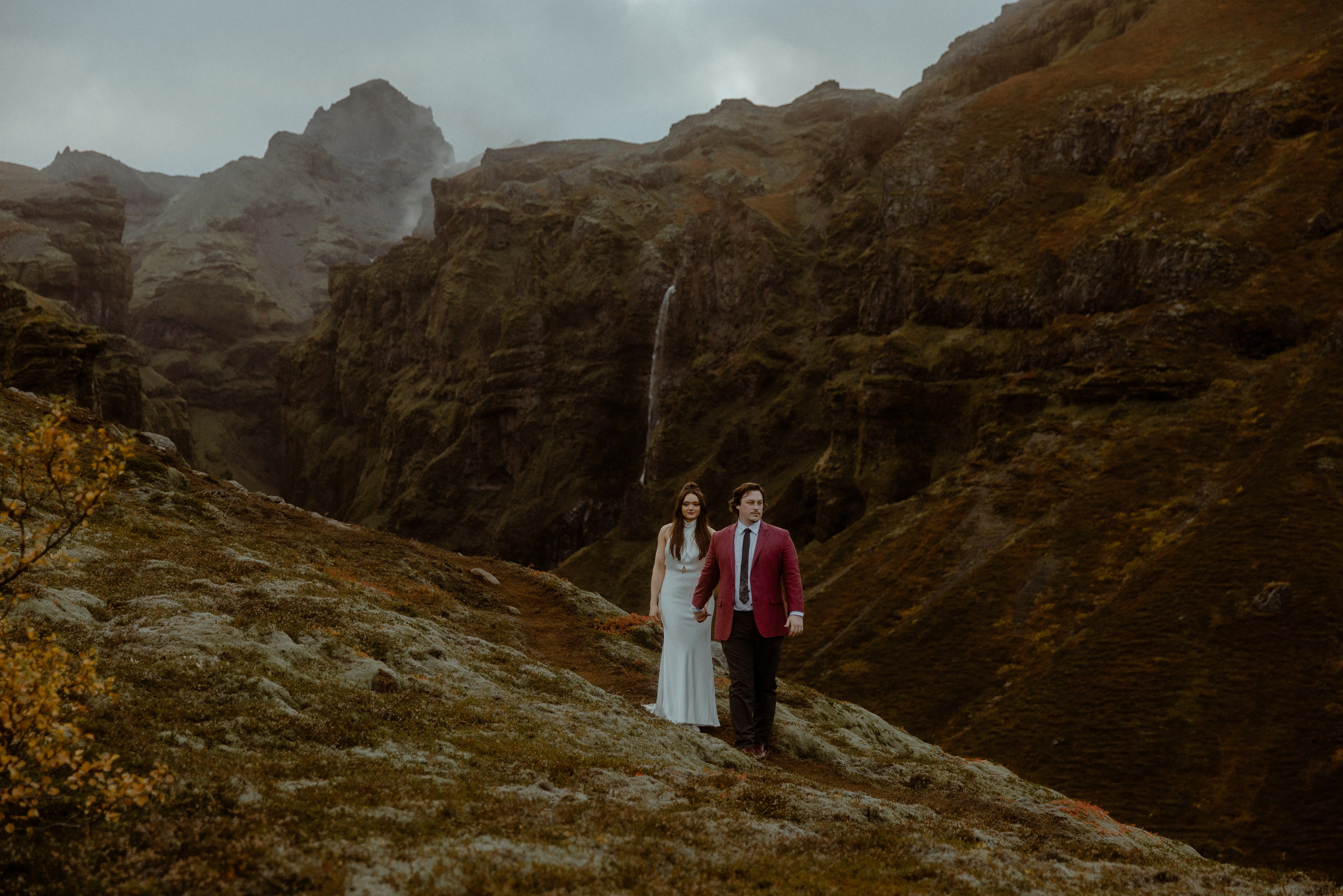 Secret hiking Elopement in Iceland. Iceland elopement photo and video | Nikolaichik Photo