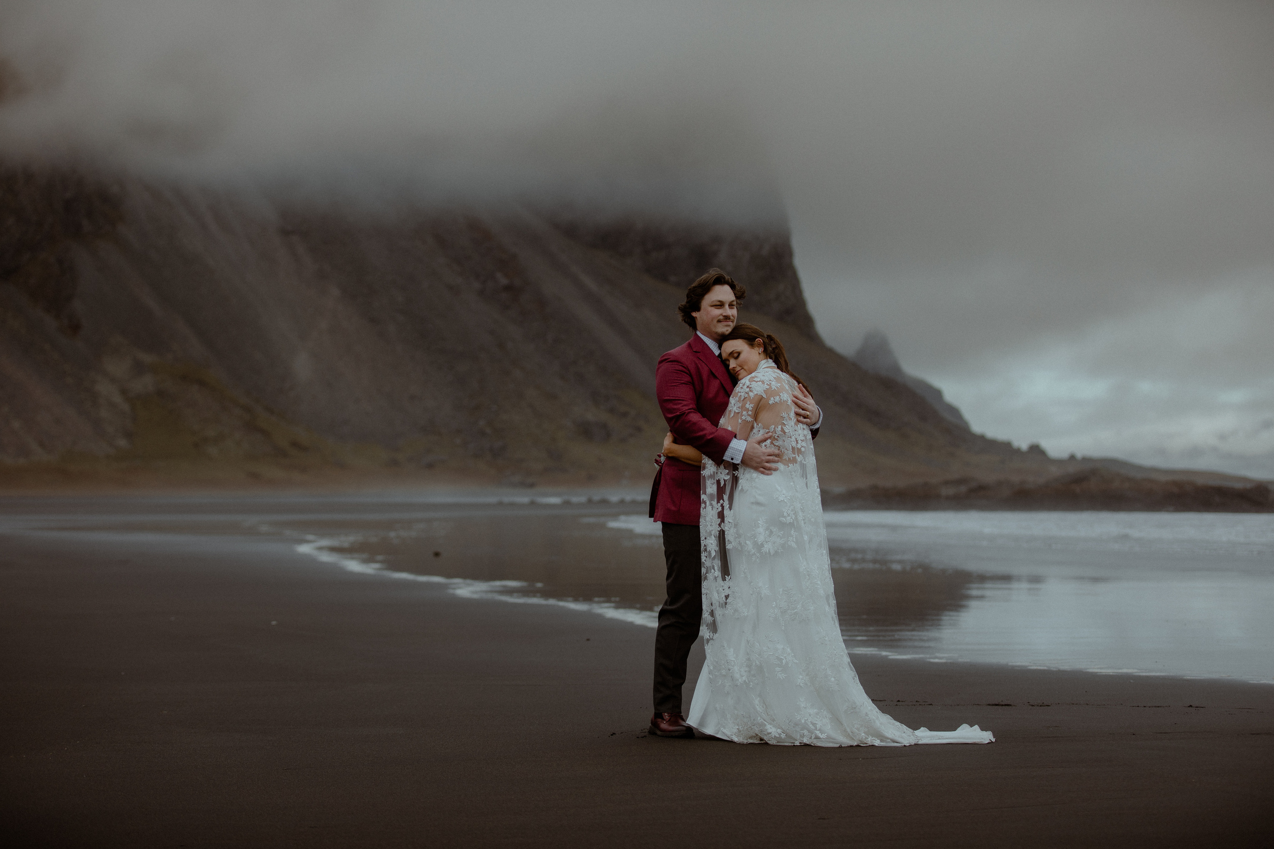 Secret hiking Elopement in Iceland. Iceland elopement photo and video | Nikolaichik Photo