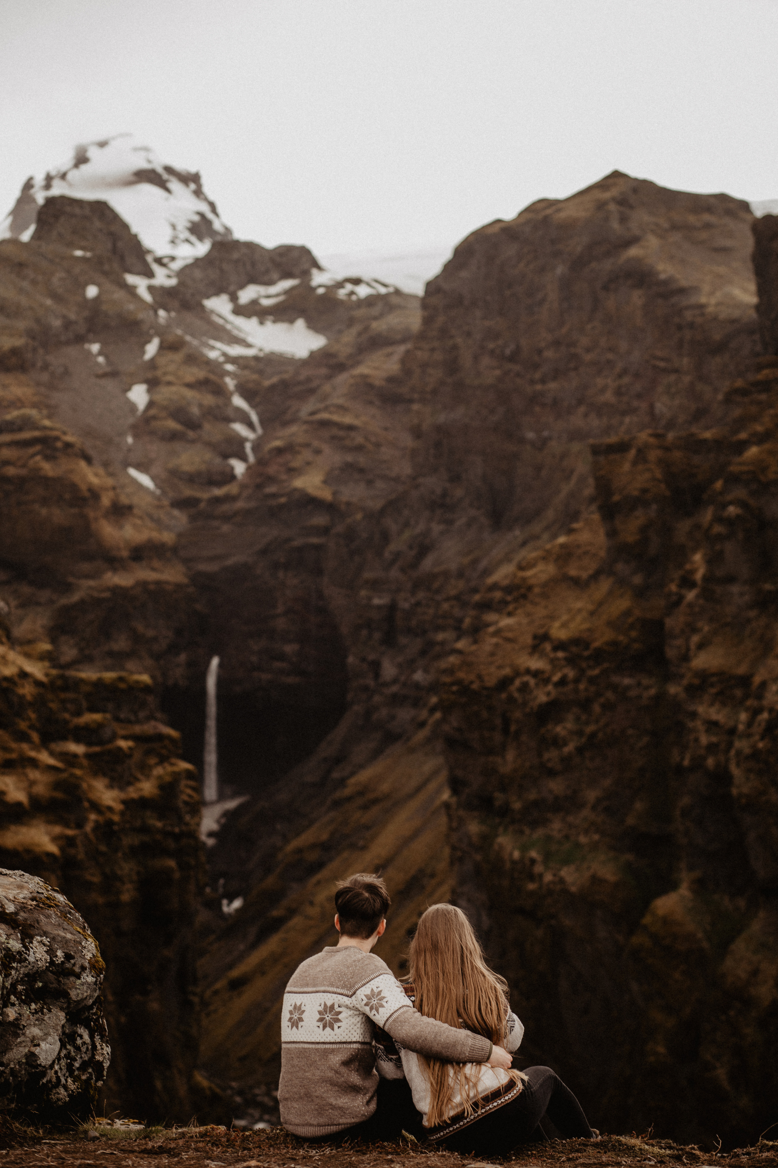 Couple photoshoot in front of volcano eruption in Iceland. Iceland elopement photo and video | Nikolaichik Photo