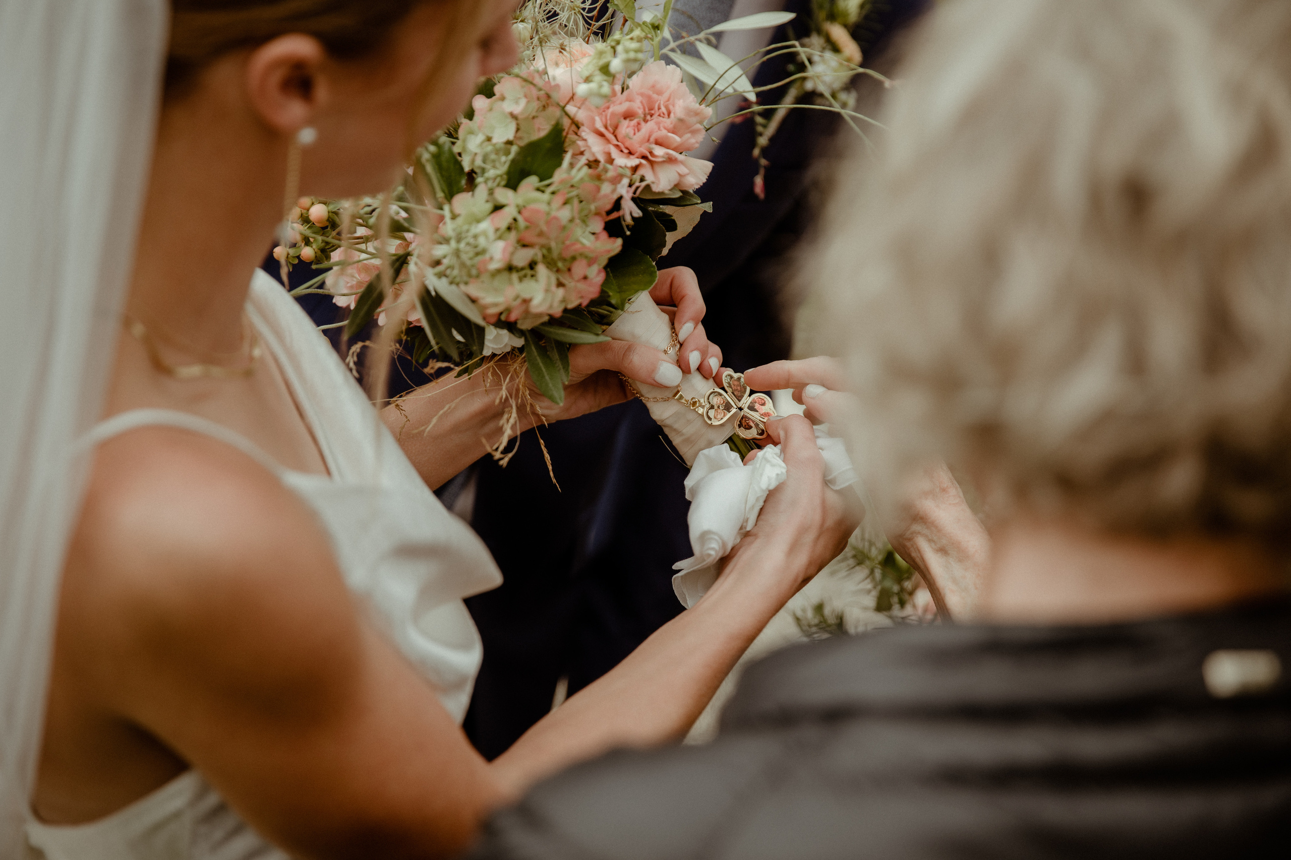 Intimate Wedding in the Dolomites. Iceland elopement photo and video | Nikolaichik Photo