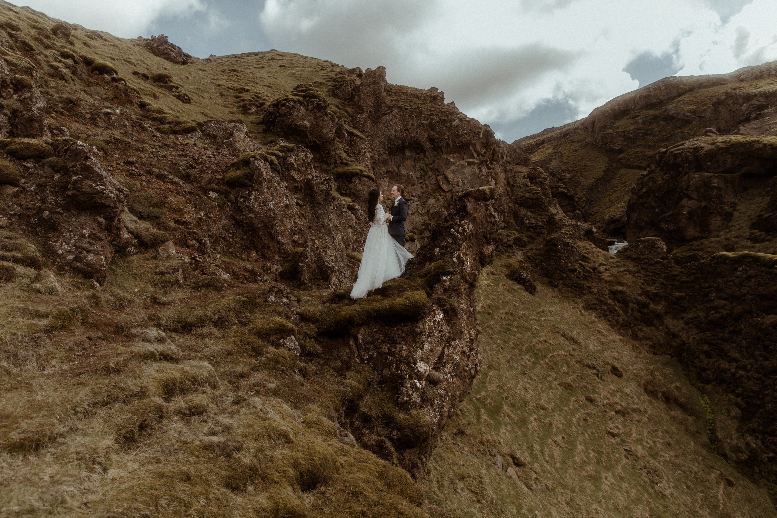 Hiking Iceland Elopement. Iceland elopement photographer & videographer