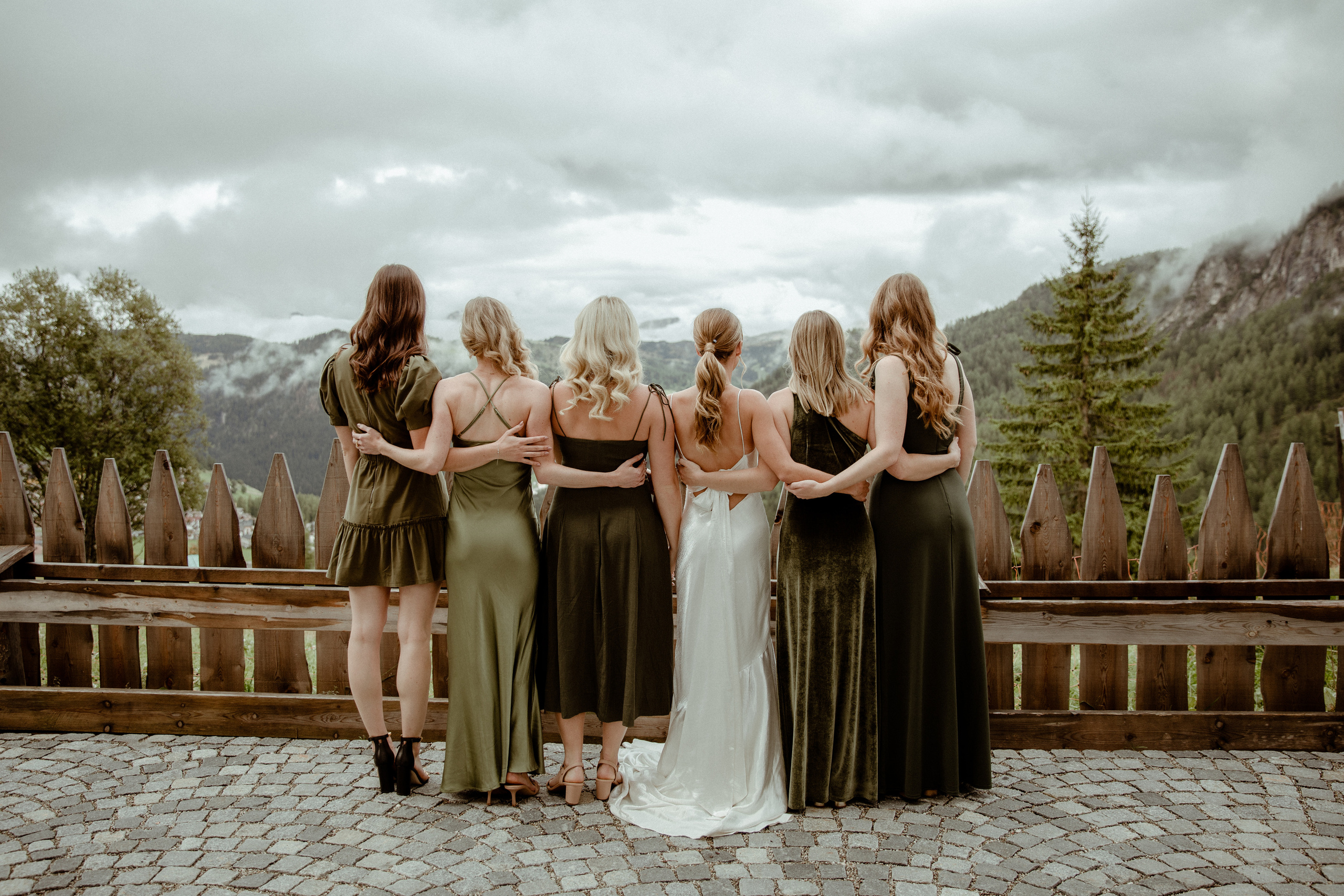 Intimate Wedding in the Dolomites. Iceland elopement photo and video | Nikolaichik Photo