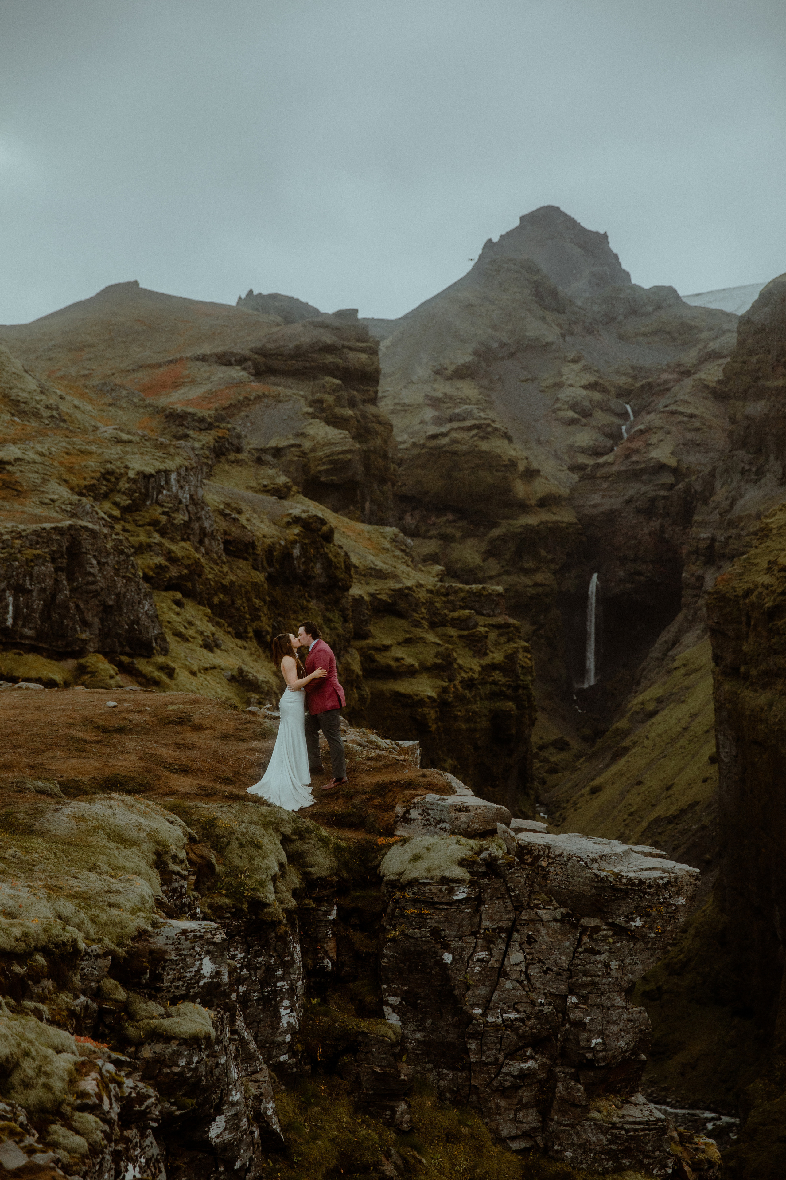 Secret hiking Elopement in Iceland. Iceland elopement photo and video | Nikolaichik Photo