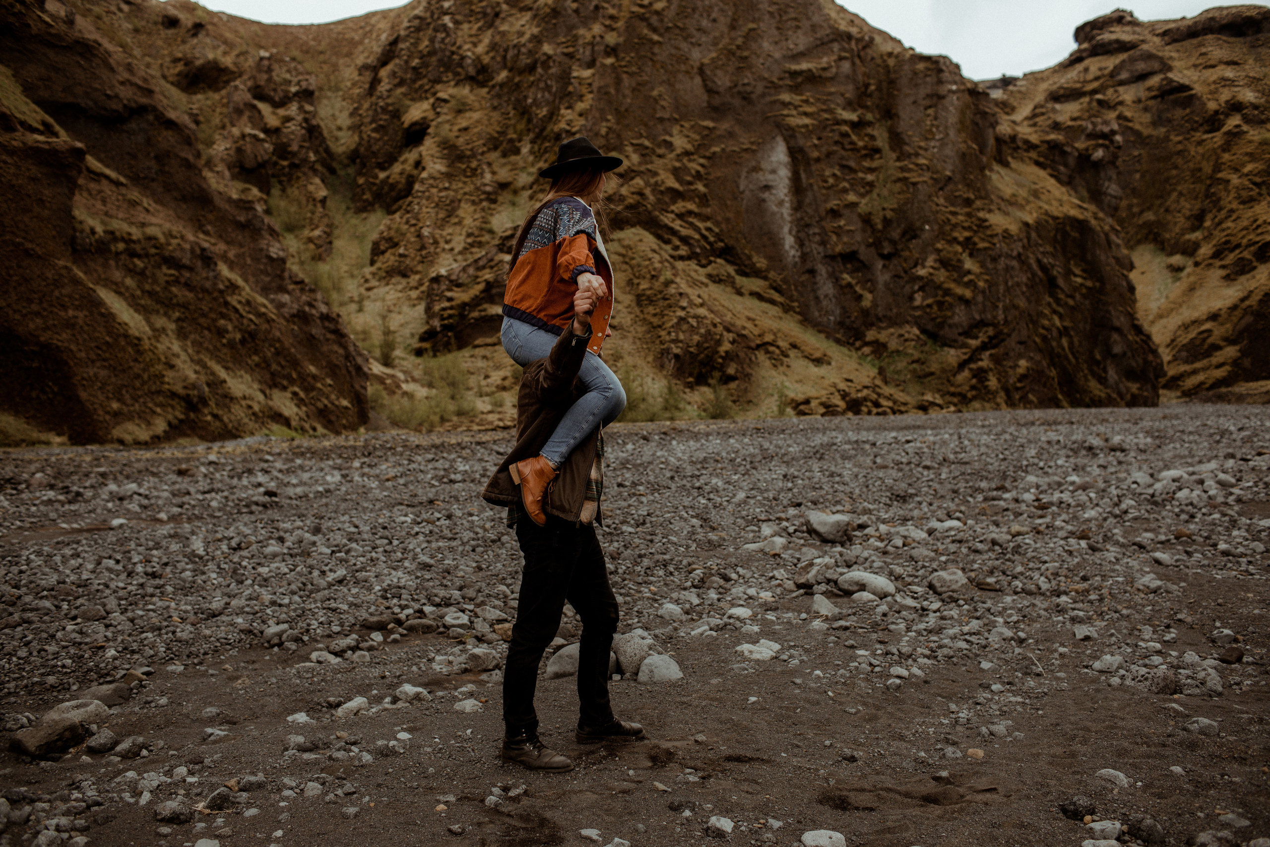 Hiking photoshoot in highlands of Iceland. Iceland elopement photographer & videographer