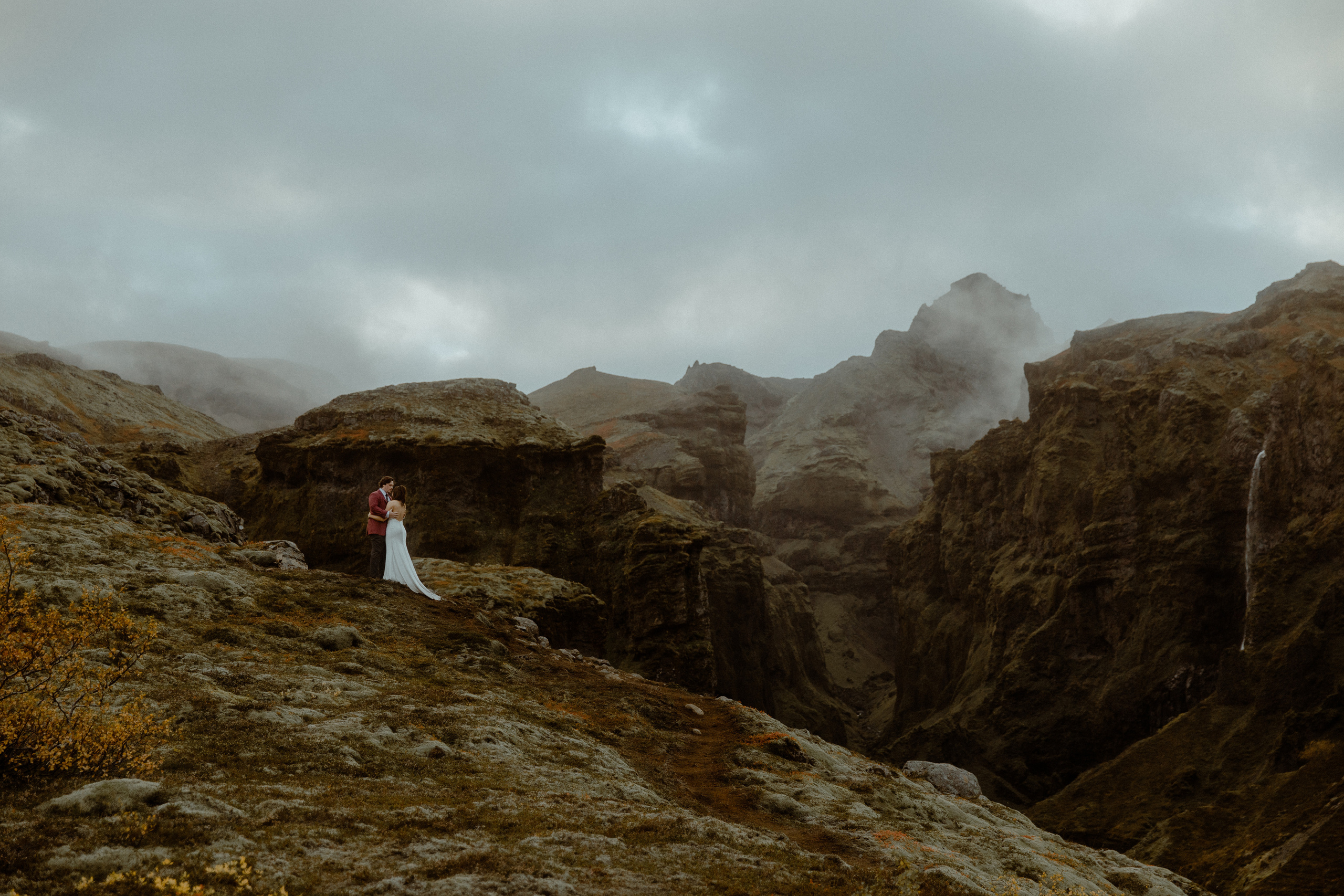 Secret hiking Elopement in Iceland. Iceland elopement photo and video | Nikolaichik Photo