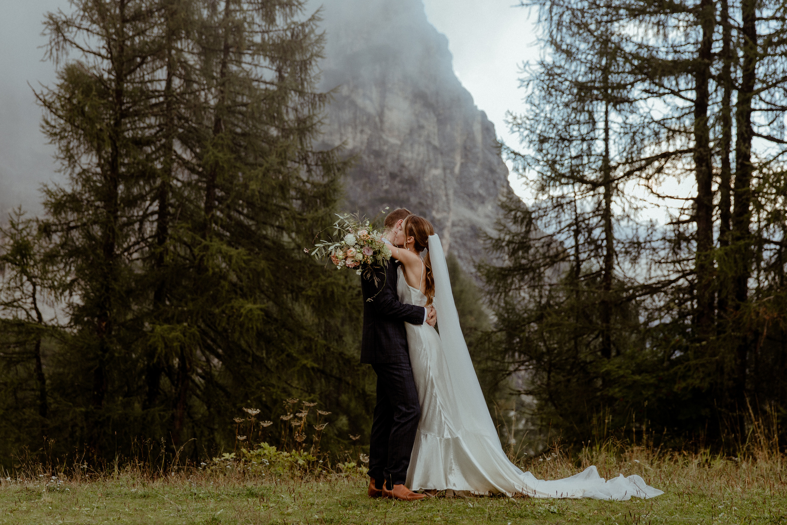 Intimate Wedding in the Dolomites. Iceland elopement photo and video | Nikolaichik Photo