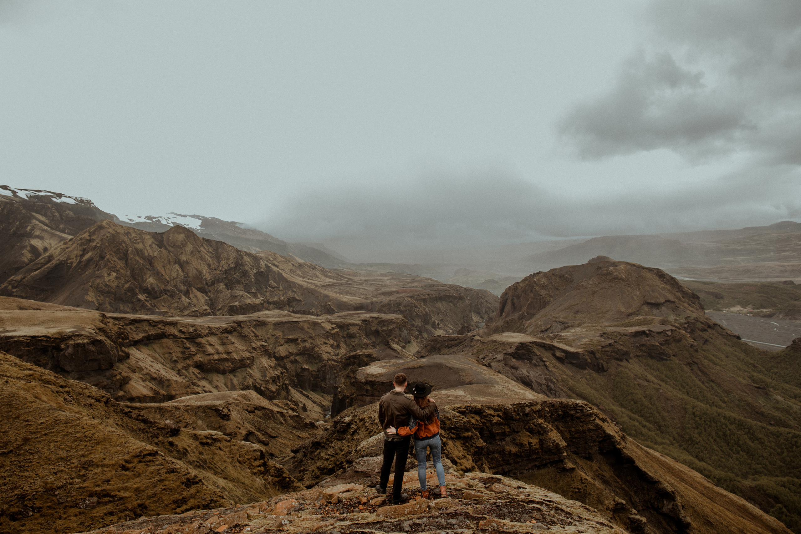 Hiking photoshoot in highlands of Iceland. Iceland elopement photographer & videographer