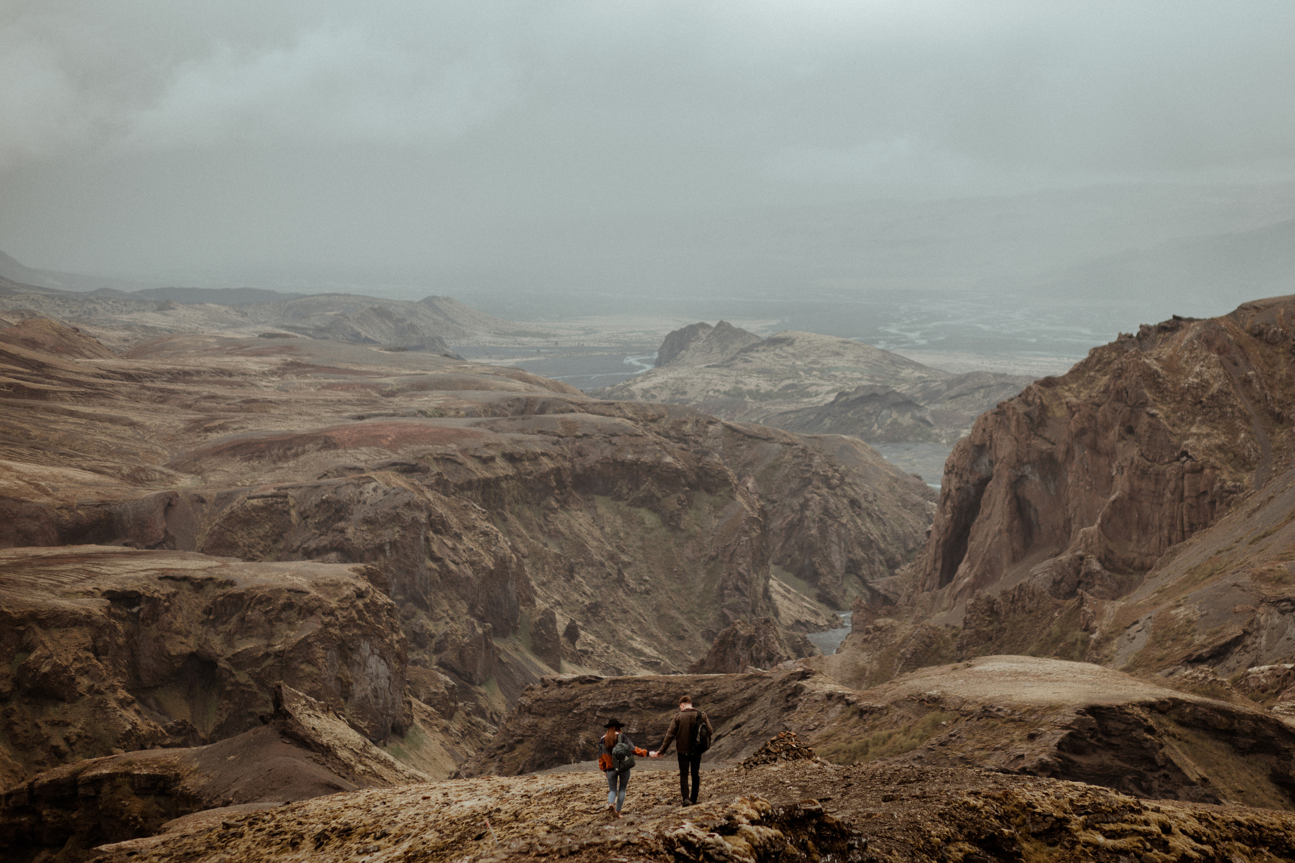 Hiking photoshoot in highlands of Iceland. Iceland elopement photographer & videographer