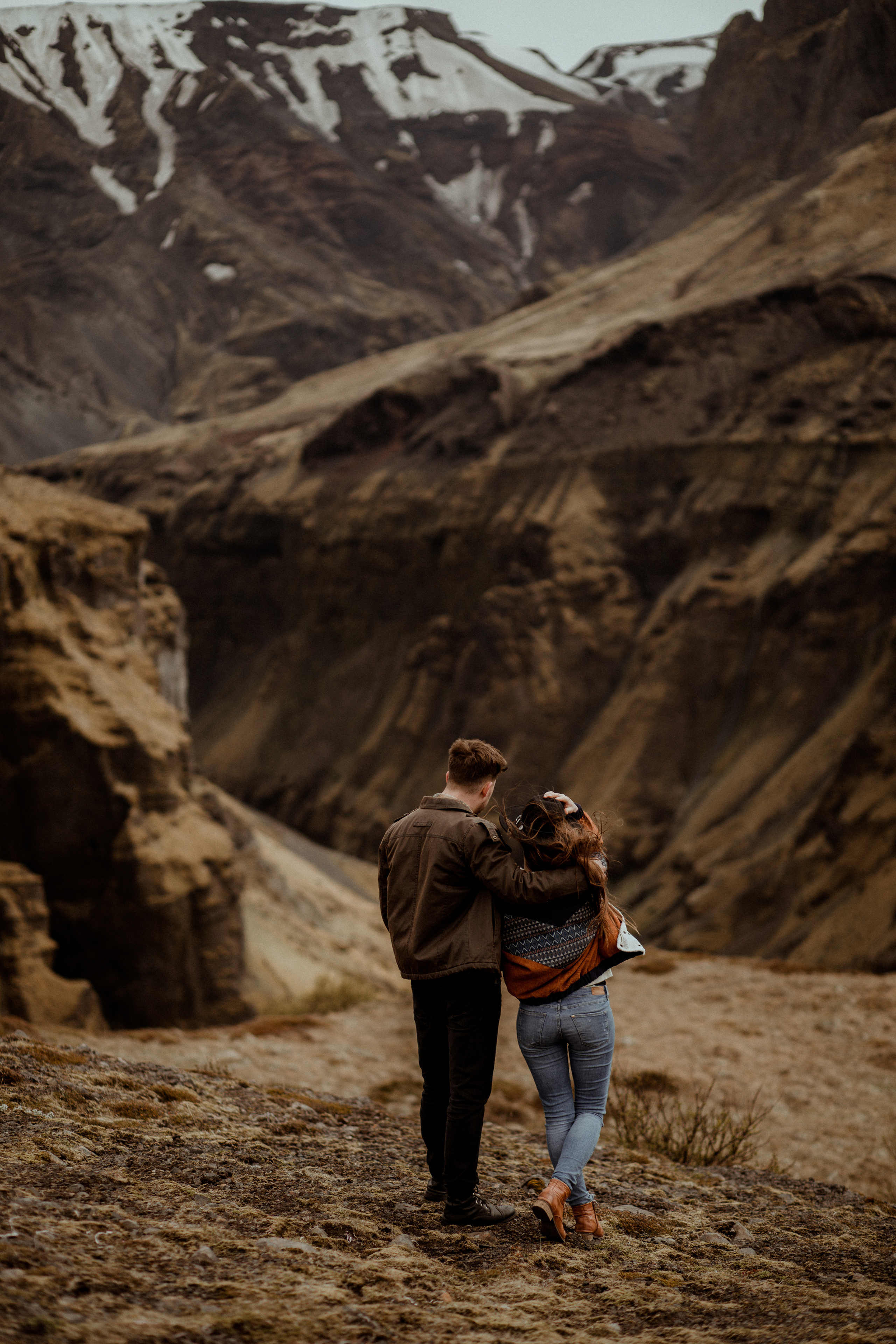 Hiking photoshoot in highlands of Iceland. Iceland elopement photographer & videographer