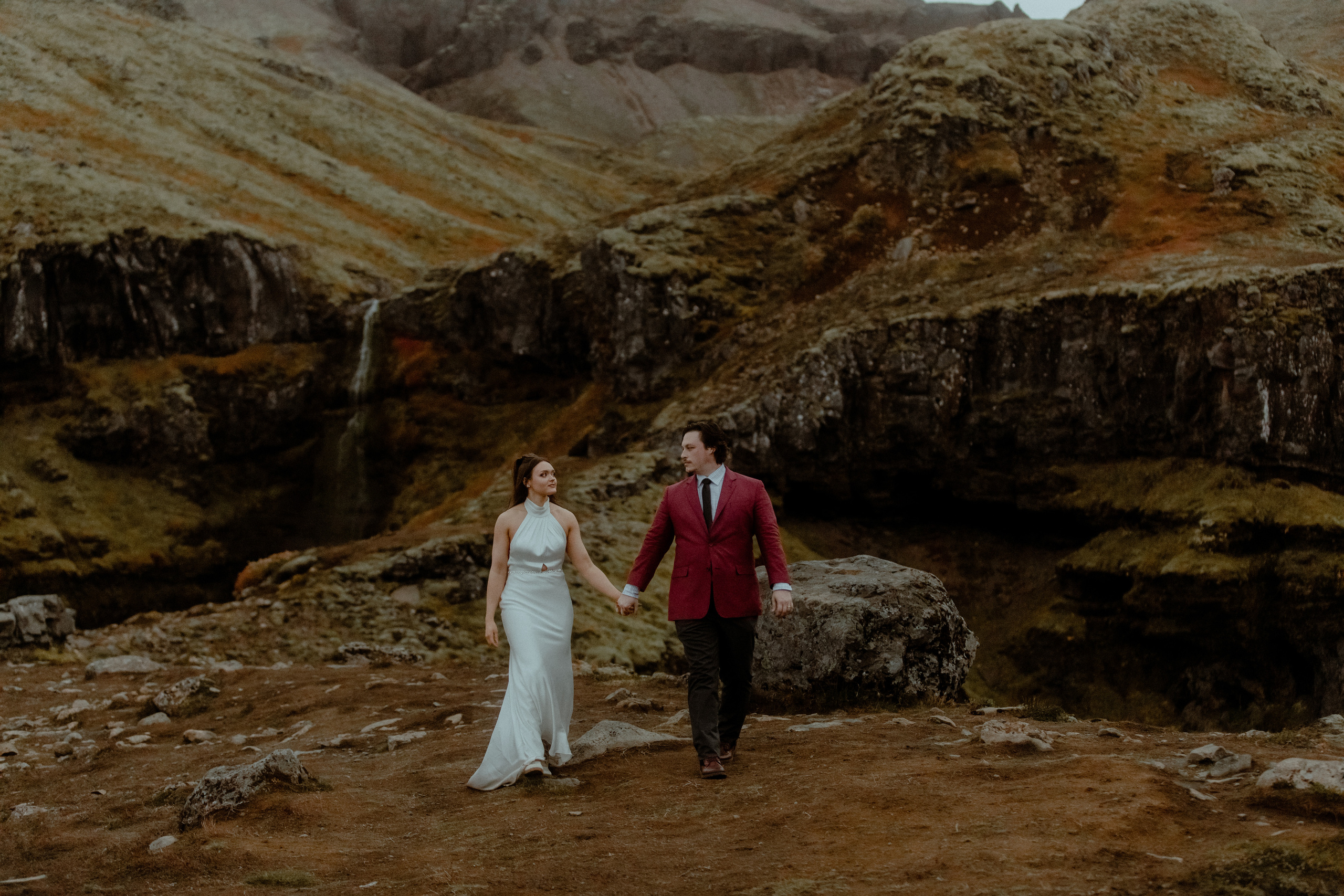 Secret hiking Elopement in Iceland. Iceland elopement photo and video | Nikolaichik Photo
