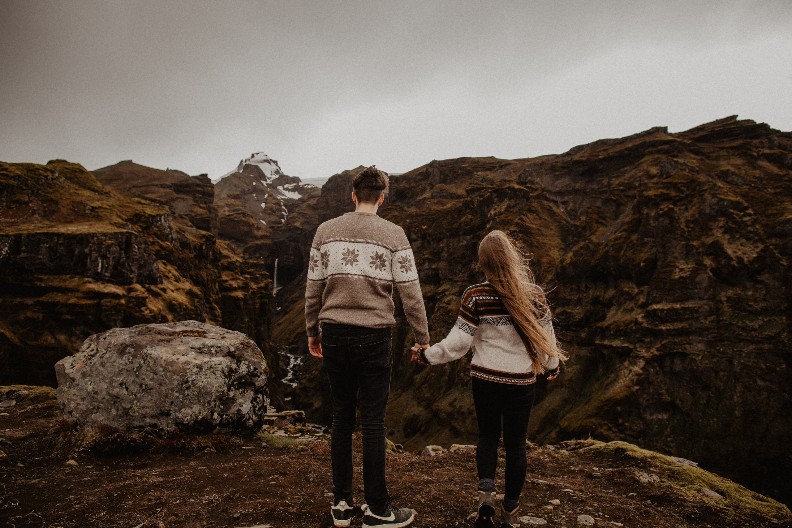 Couple photoshoot in front of volcano eruption in Iceland. Iceland elopement photo and video | Nikolaichik Photo