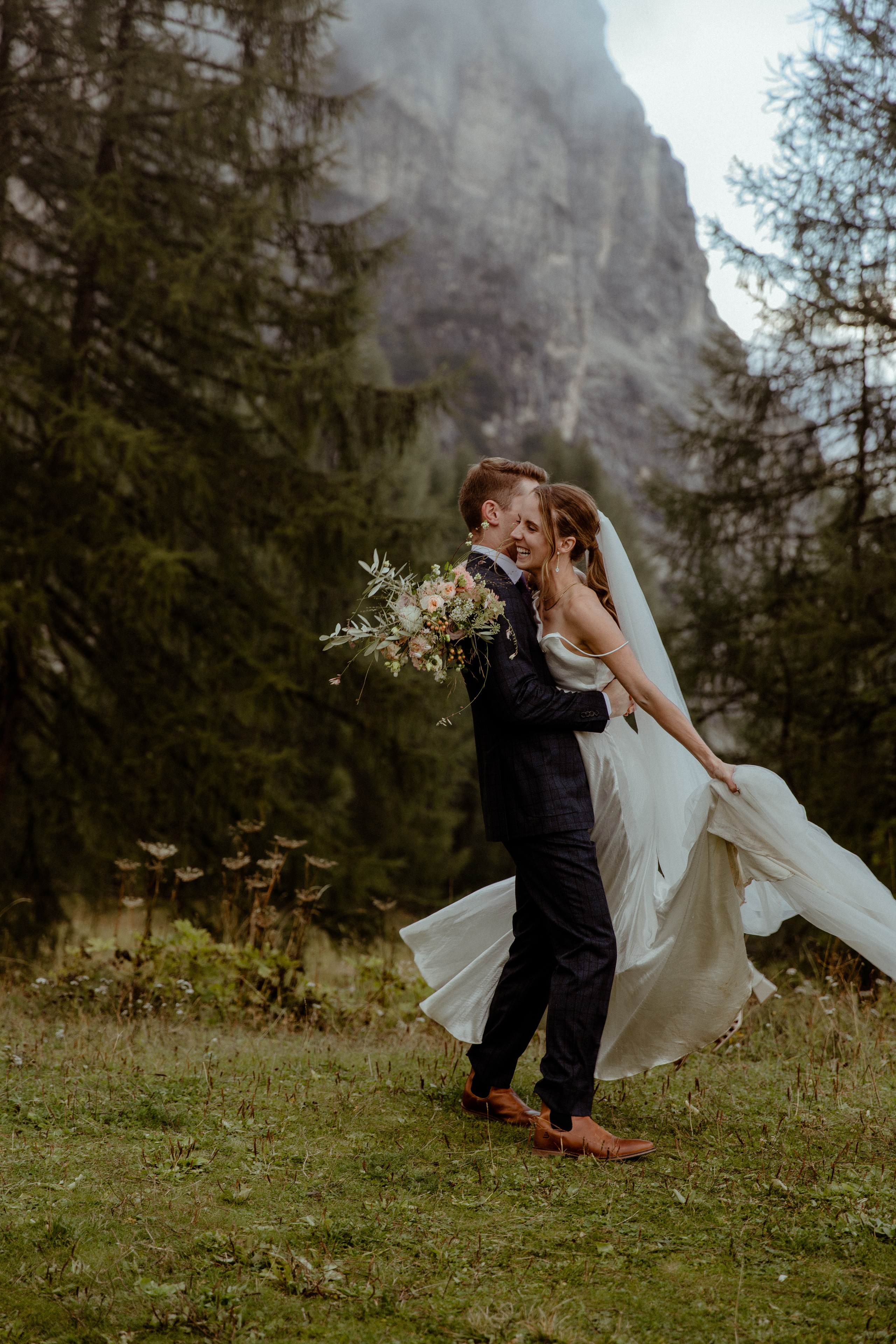 Intimate Wedding in the Dolomites. Iceland elopement photo and video | Nikolaichik Photo