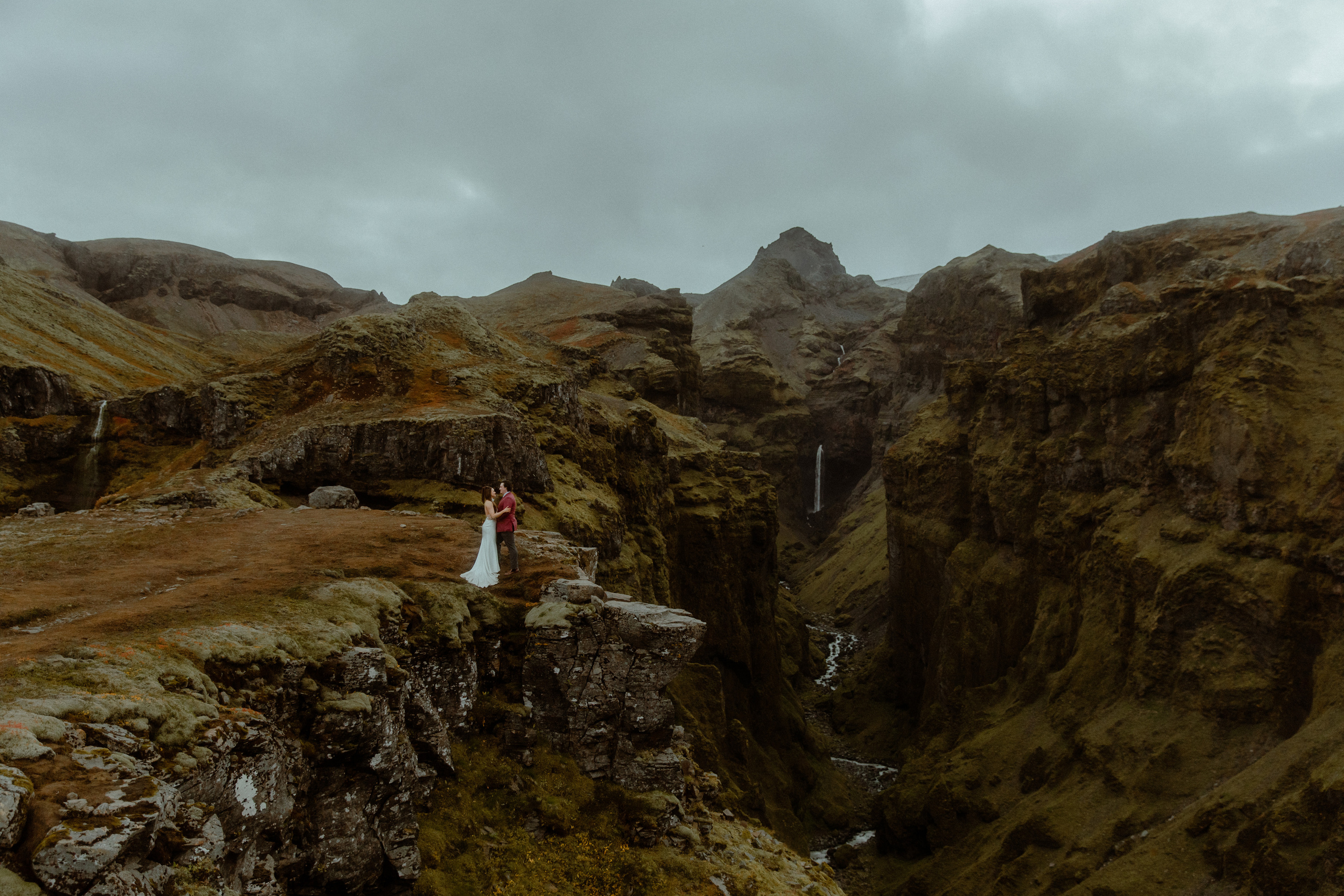 Secret hiking Elopement in Iceland. Iceland elopement photo and video | Nikolaichik Photo