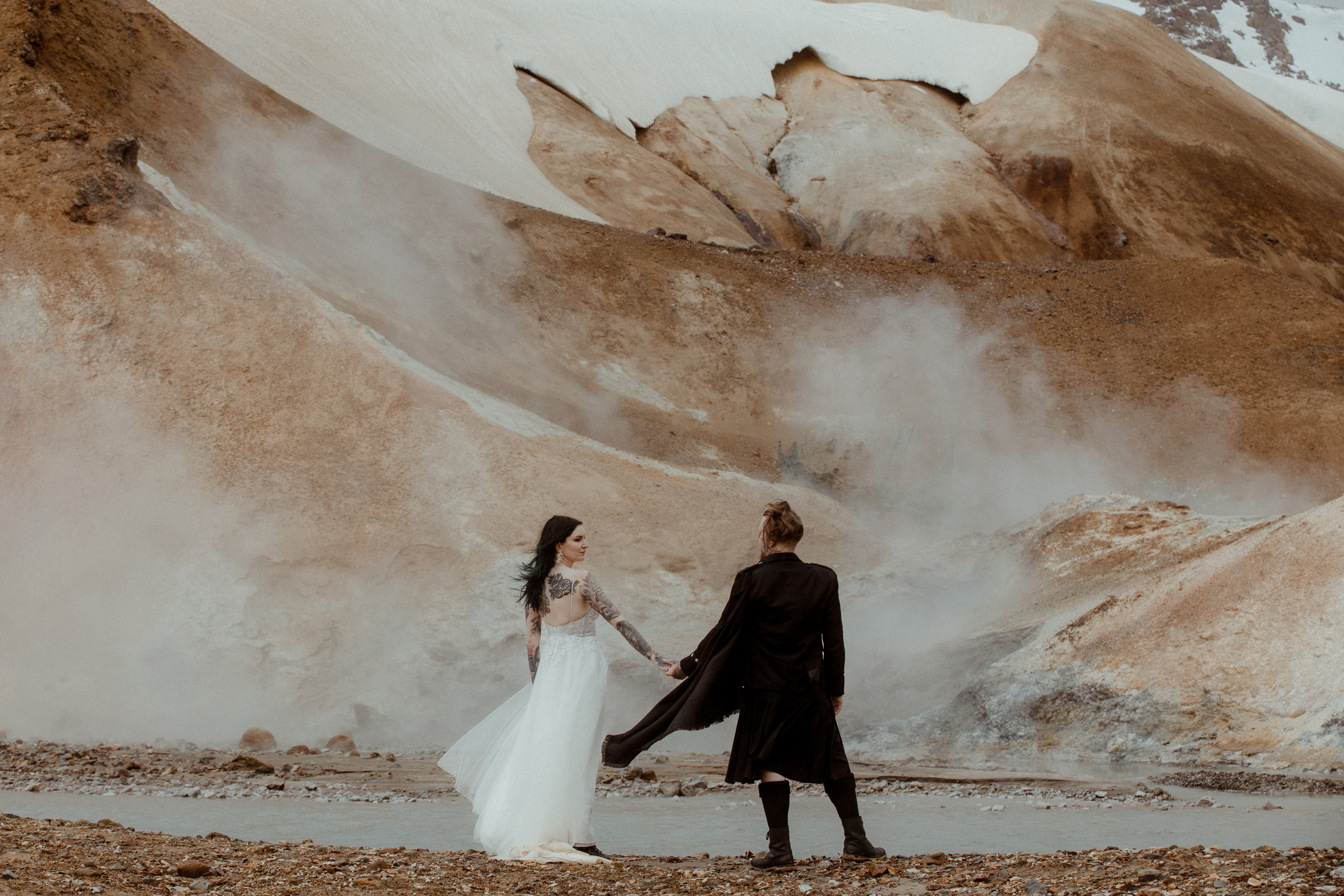 Wedding in Iceland’s Highlands. Iceland elopement photographer & videographer