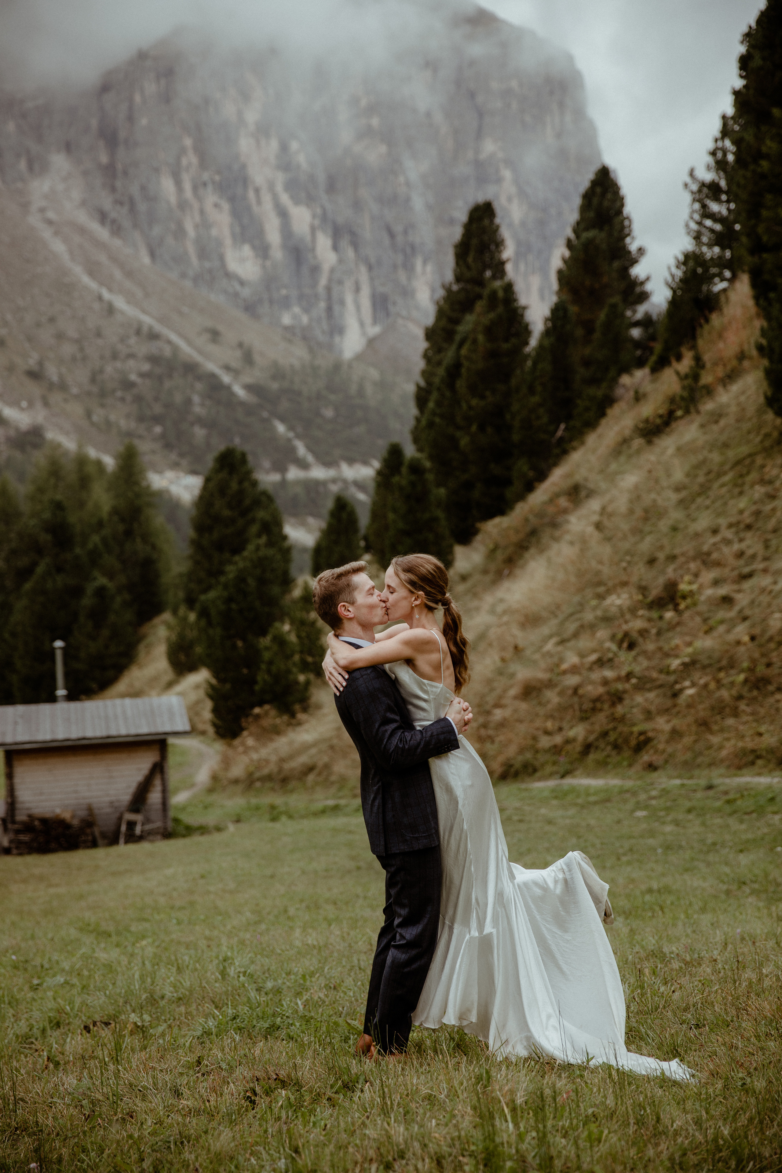 Intimate Wedding in the Dolomites. Iceland elopement photo and video | Nikolaichik Photo