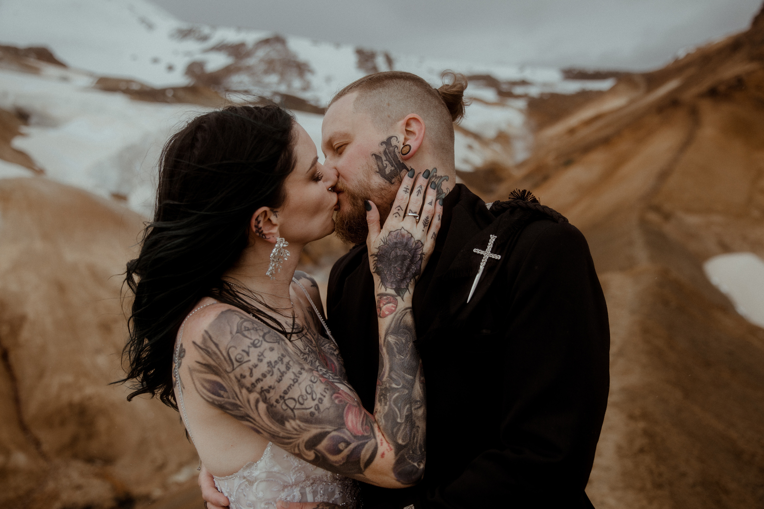 Wedding in Iceland’s Highlands. Iceland elopement photographer & videographer