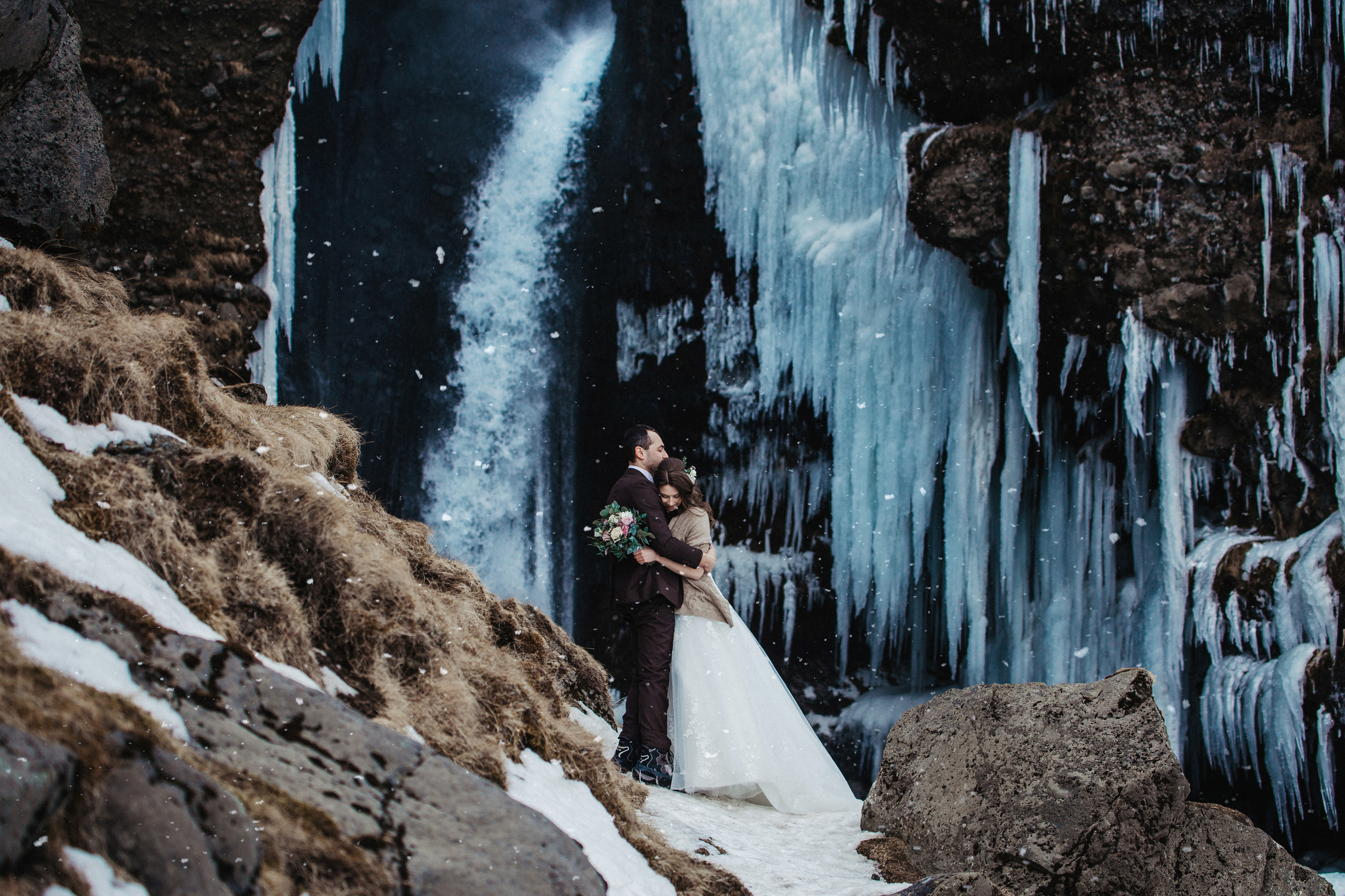 Winter Wedding in Iceland. Iceland elopement photo and video | Nikolaichik Photo