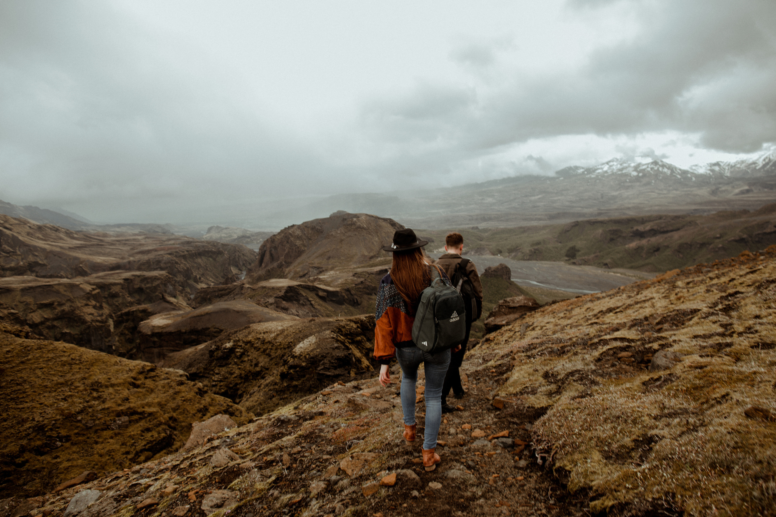 Hiking photoshoot in highlands of Iceland. Iceland elopement photographer & videographer