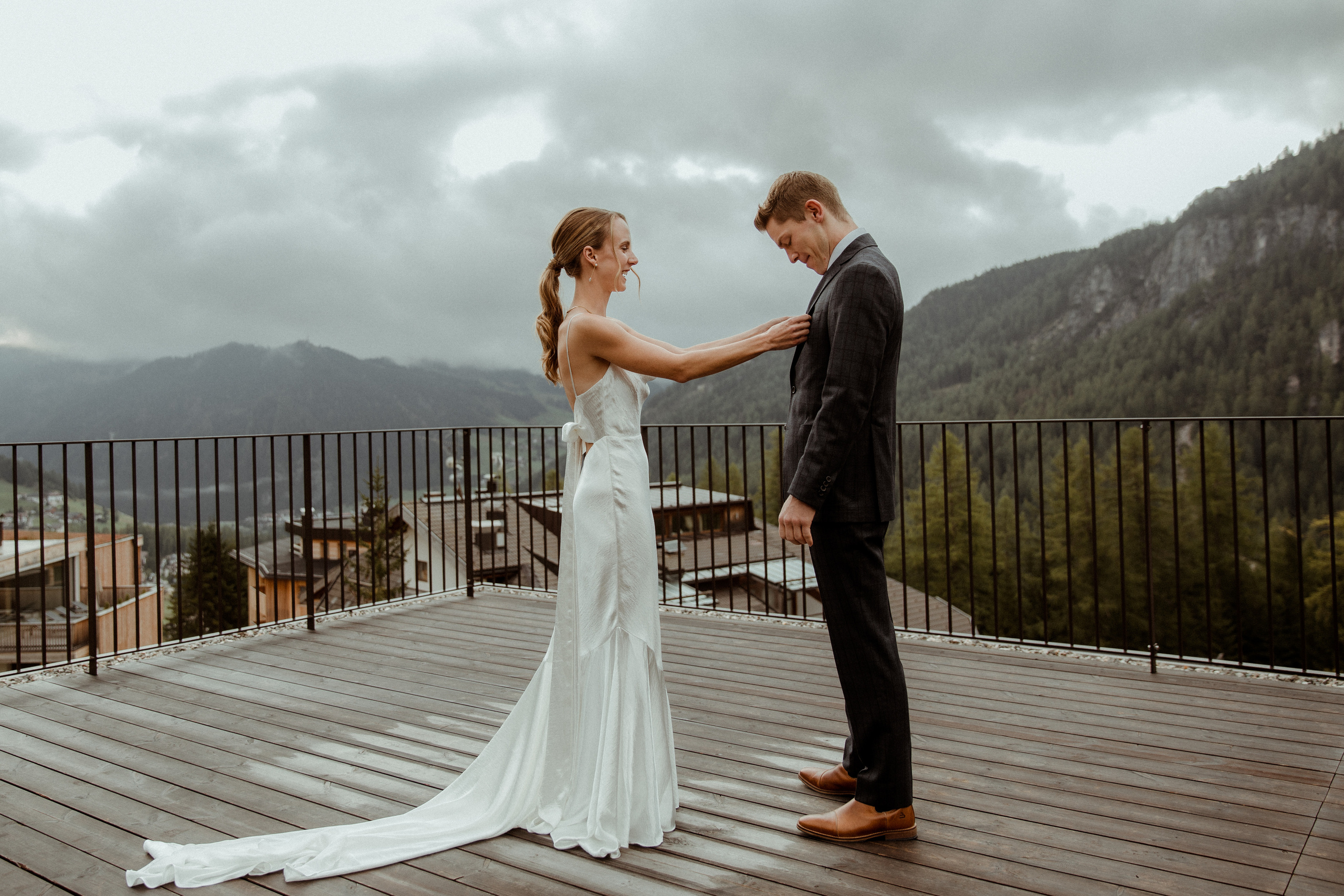 Intimate Wedding in the Dolomites. Iceland elopement photo and video | Nikolaichik Photo