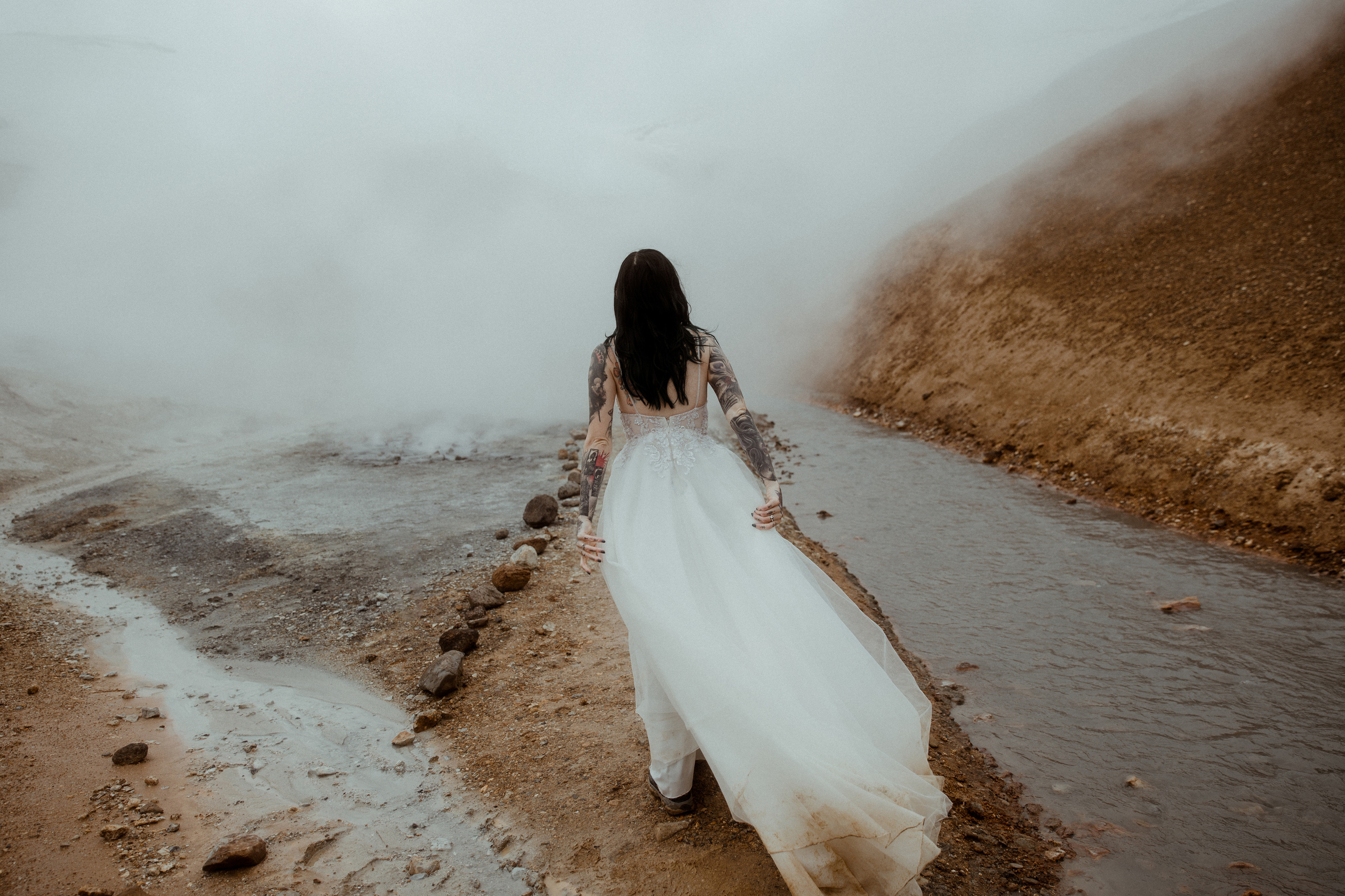 Wedding in Iceland’s Highlands. Iceland elopement photographer & videographer