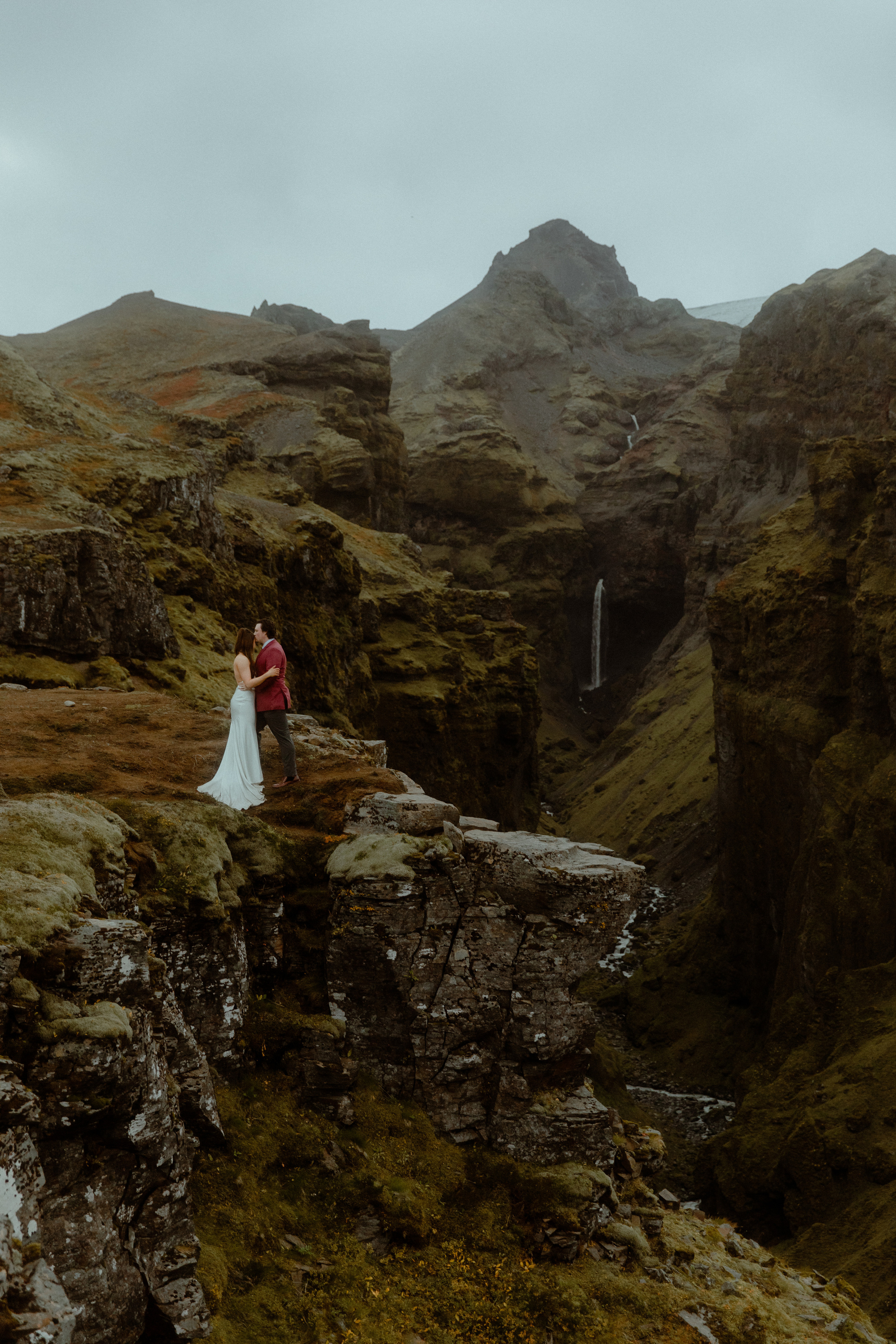 Secret hiking Elopement in Iceland. Iceland elopement photo and video | Nikolaichik Photo