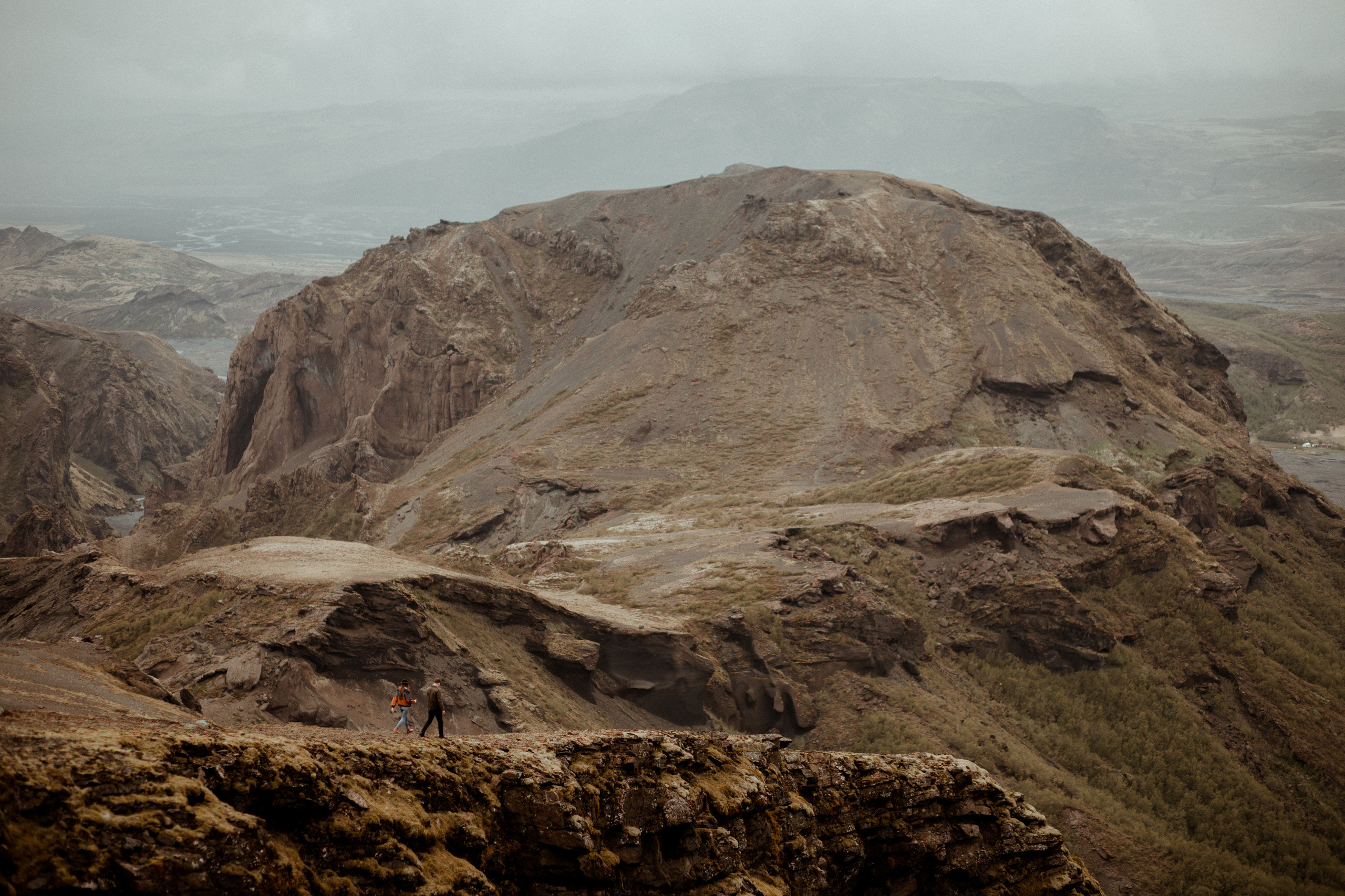 Hiking photoshoot in highlands of Iceland. Iceland elopement photographer & videographer