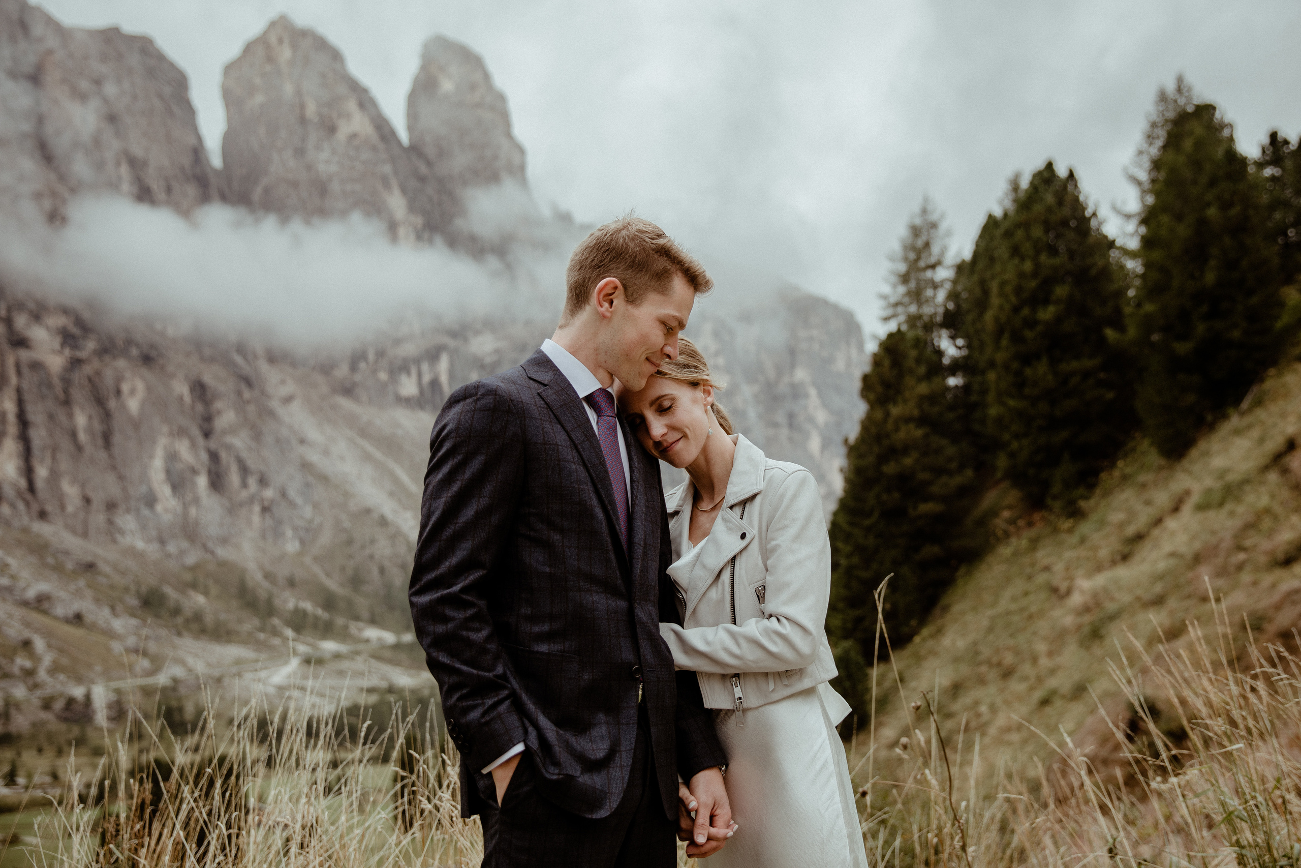 Intimate Wedding in the Dolomites. Iceland elopement photo and video | Nikolaichik Photo
