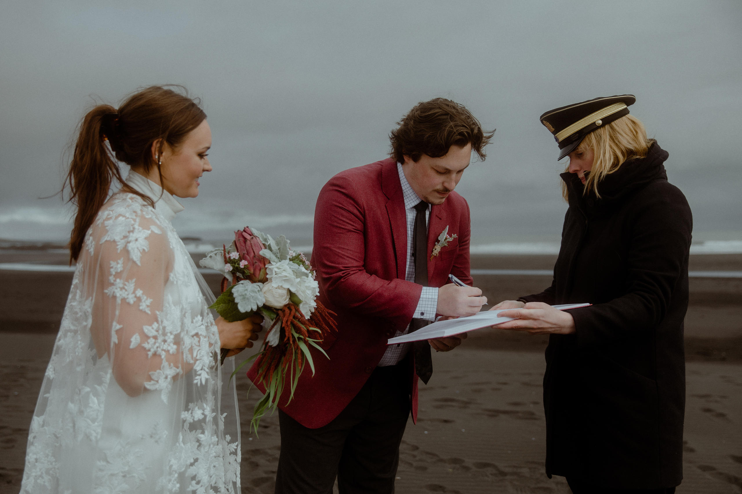 Secret hiking Elopement in Iceland. Iceland elopement photo and video | Nikolaichik Photo