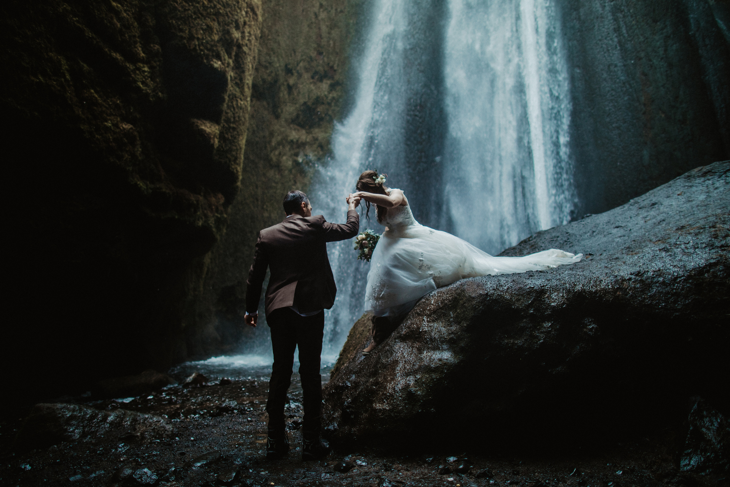 Winter Wedding in Iceland. Iceland elopement photo and video | Nikolaichik Photo