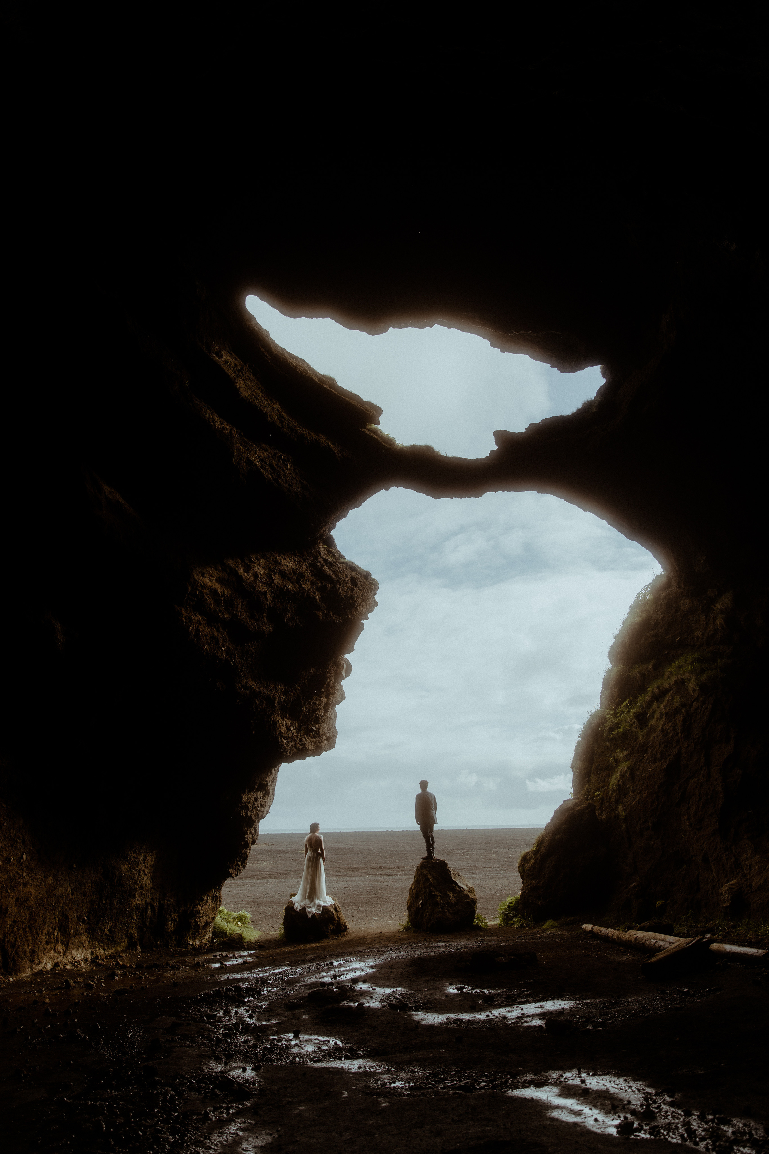 Private Black Sand Beach Elopement. Iceland elopement photographer & videographer